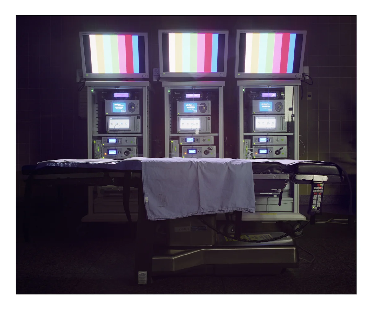 Monitor & Table (final).jpg