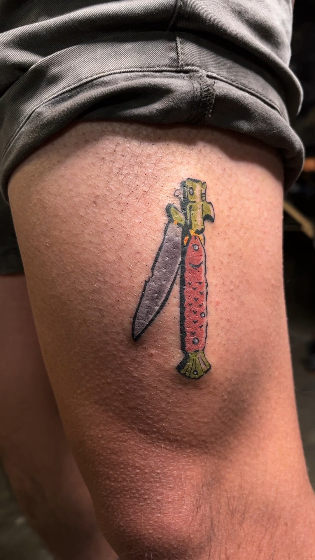 Fishblade-thigh-BrookeElayyne.jpg