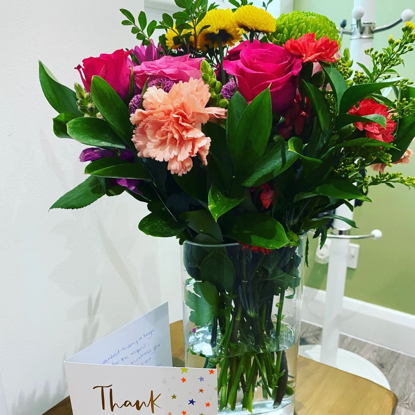 Feeling incredibly grateful today! A huge thank you to our wonderful patient for the beautiful flowers &ndash; your thoughtfulness brightened our day! 🌸 And to our amazing team, your dedication and compassion make all the difference. Together, we're