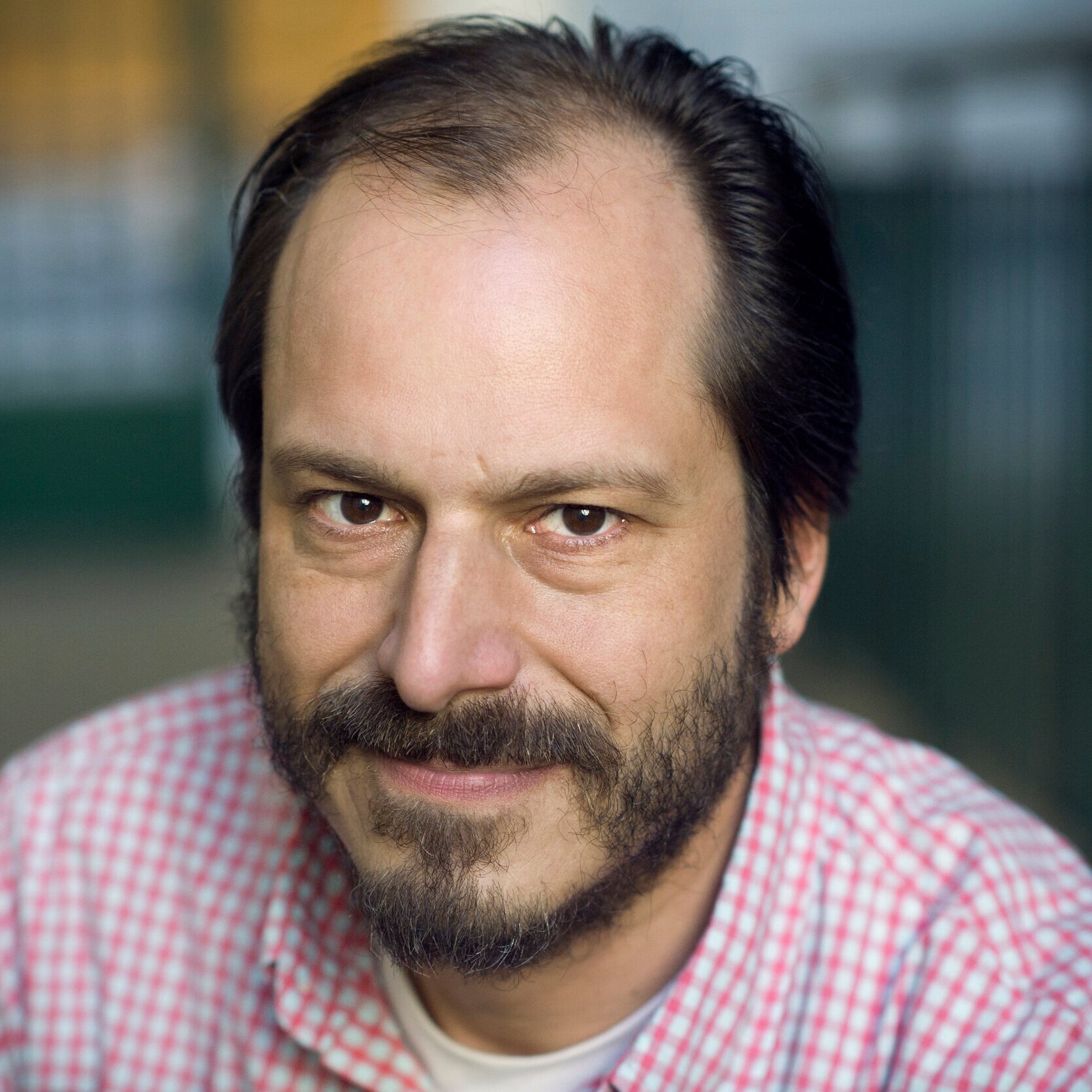 Dan launched Qobuz in the USA in February 2019. He previously held senior marketing roles at labels including RCA, Jive, Razor & Tie, Eleven Seven, and Or Music. He began his career as National Director of Radio Promotion for 4AD Recordsn in the USA.