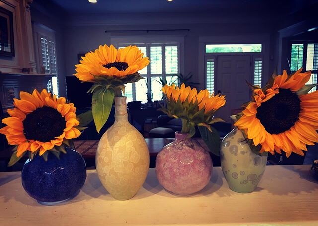 #brennadeeceramics, we love our sunflowers in your vases.