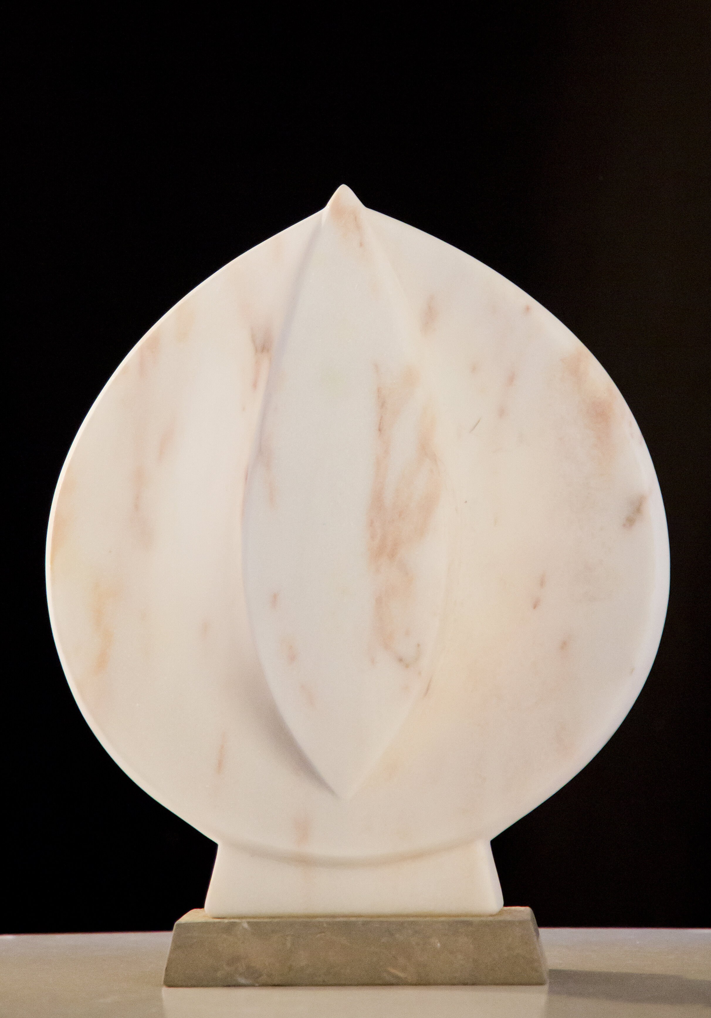 Figue,Colin;Sculptures;Marble;0;Lotus;;;;35000;1;03.jpg