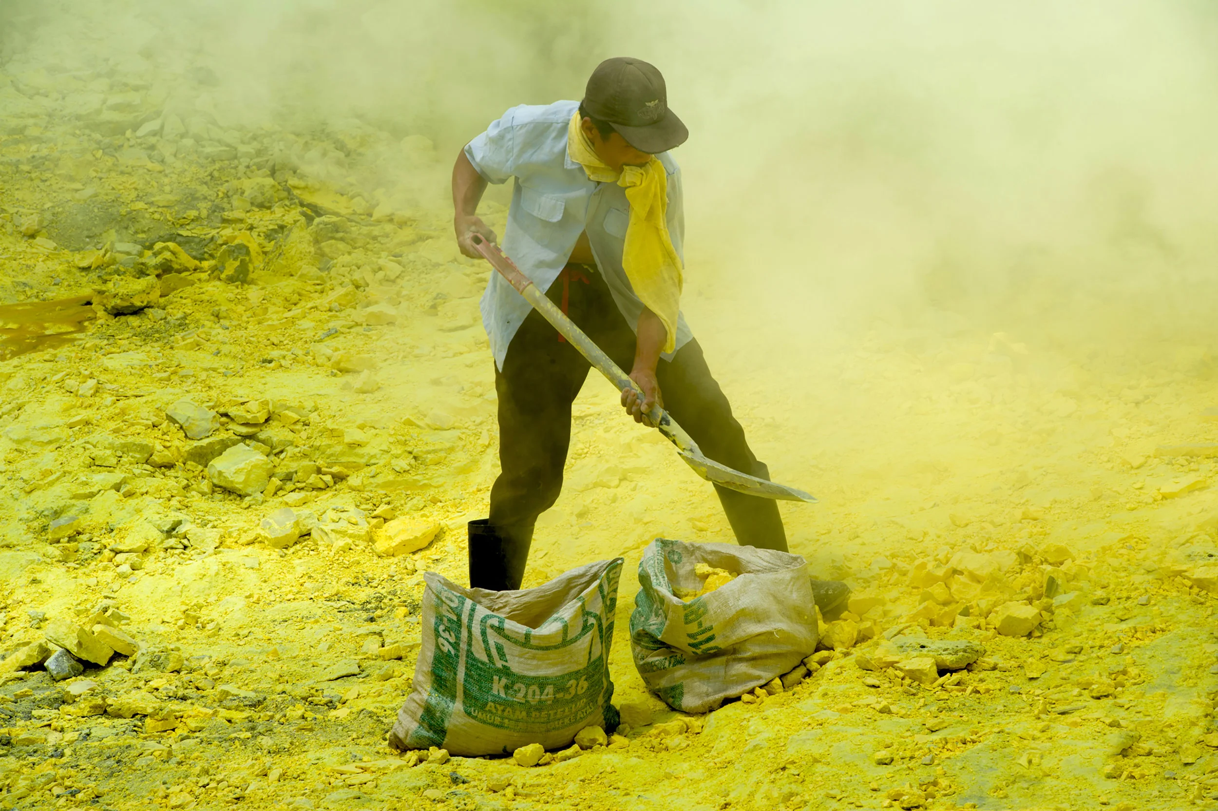 BITING SULFUR
