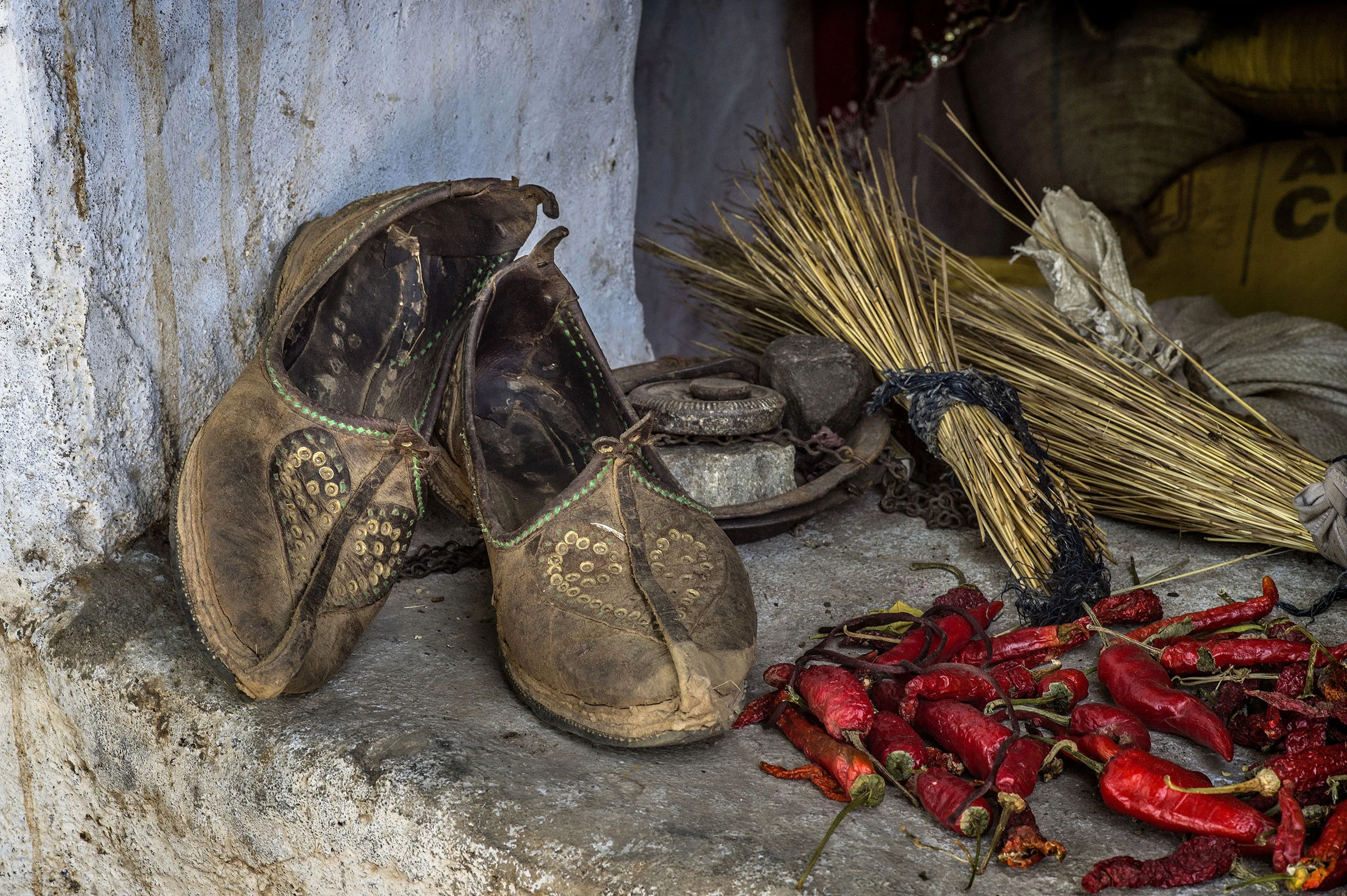 HOT SHOES
