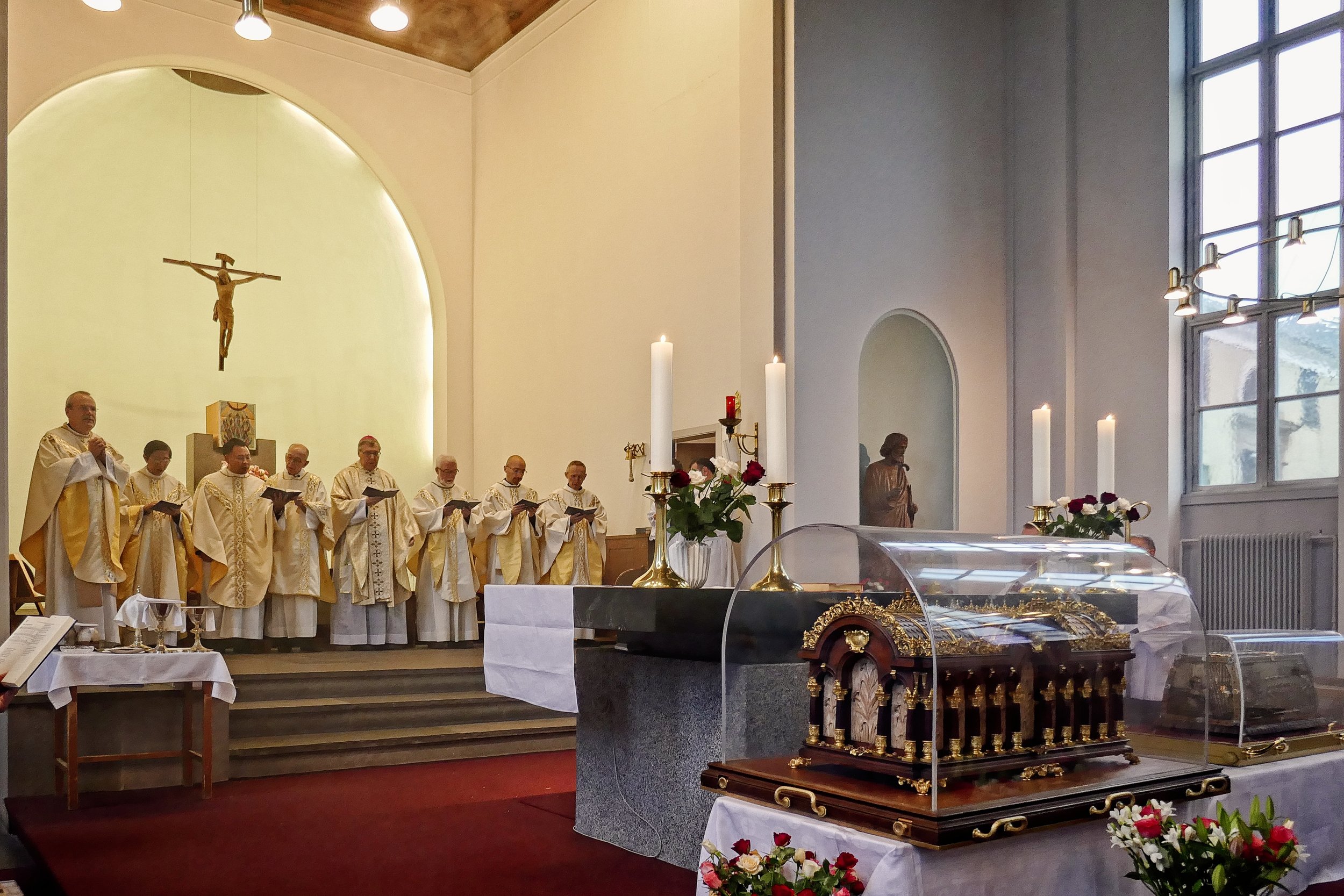 Relikviers besøg i Sankt Therese Kirke 2018 - 03.jpg