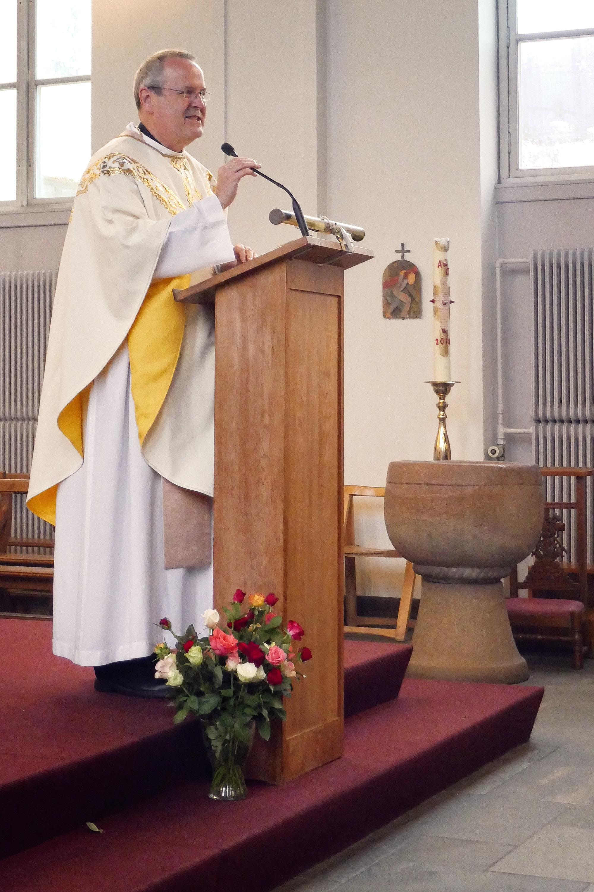 Relikviers besøg i Sankt Therese Kirke 2018 - 06.jpg