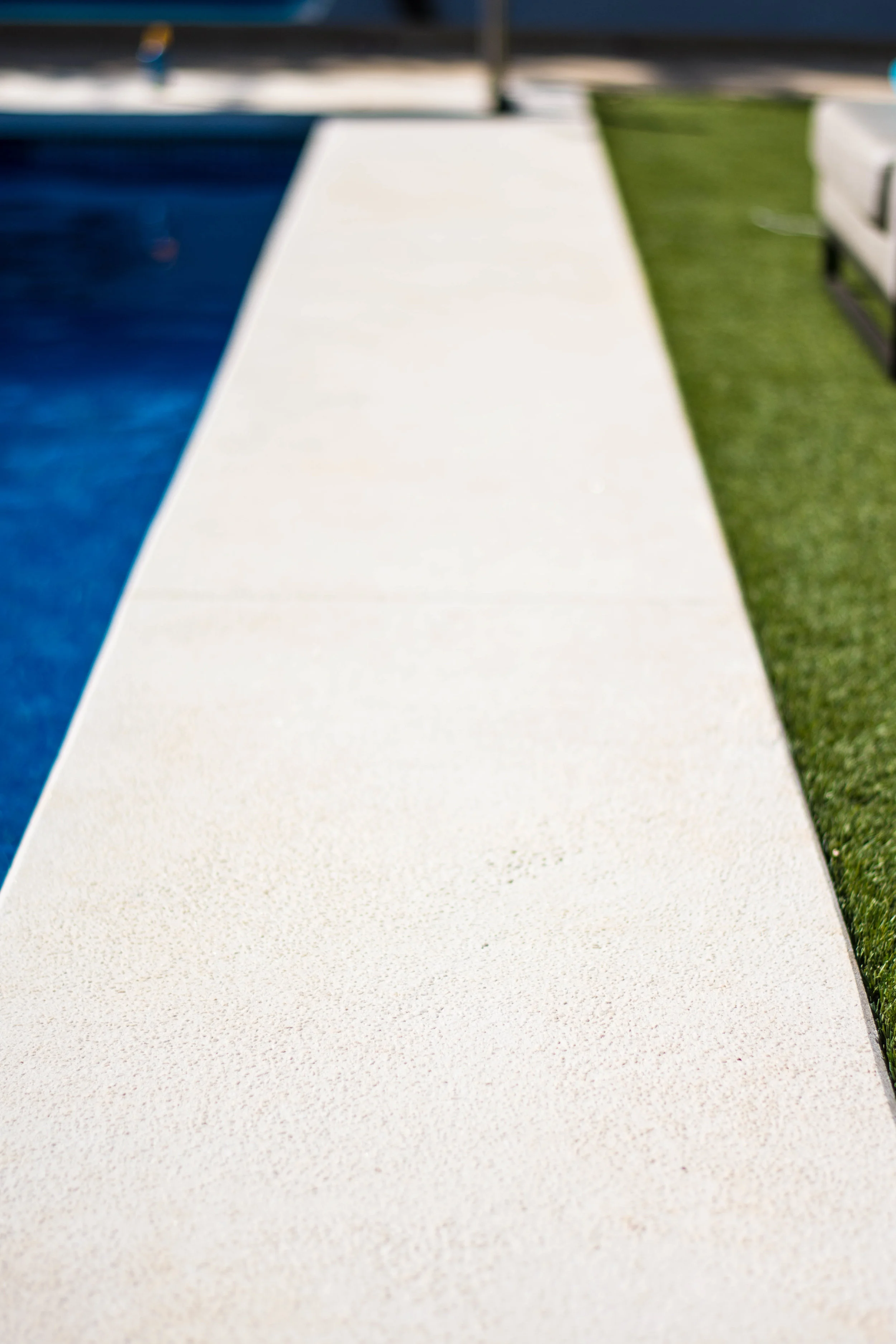 LT Construction - Swimming Pool Capping Stone