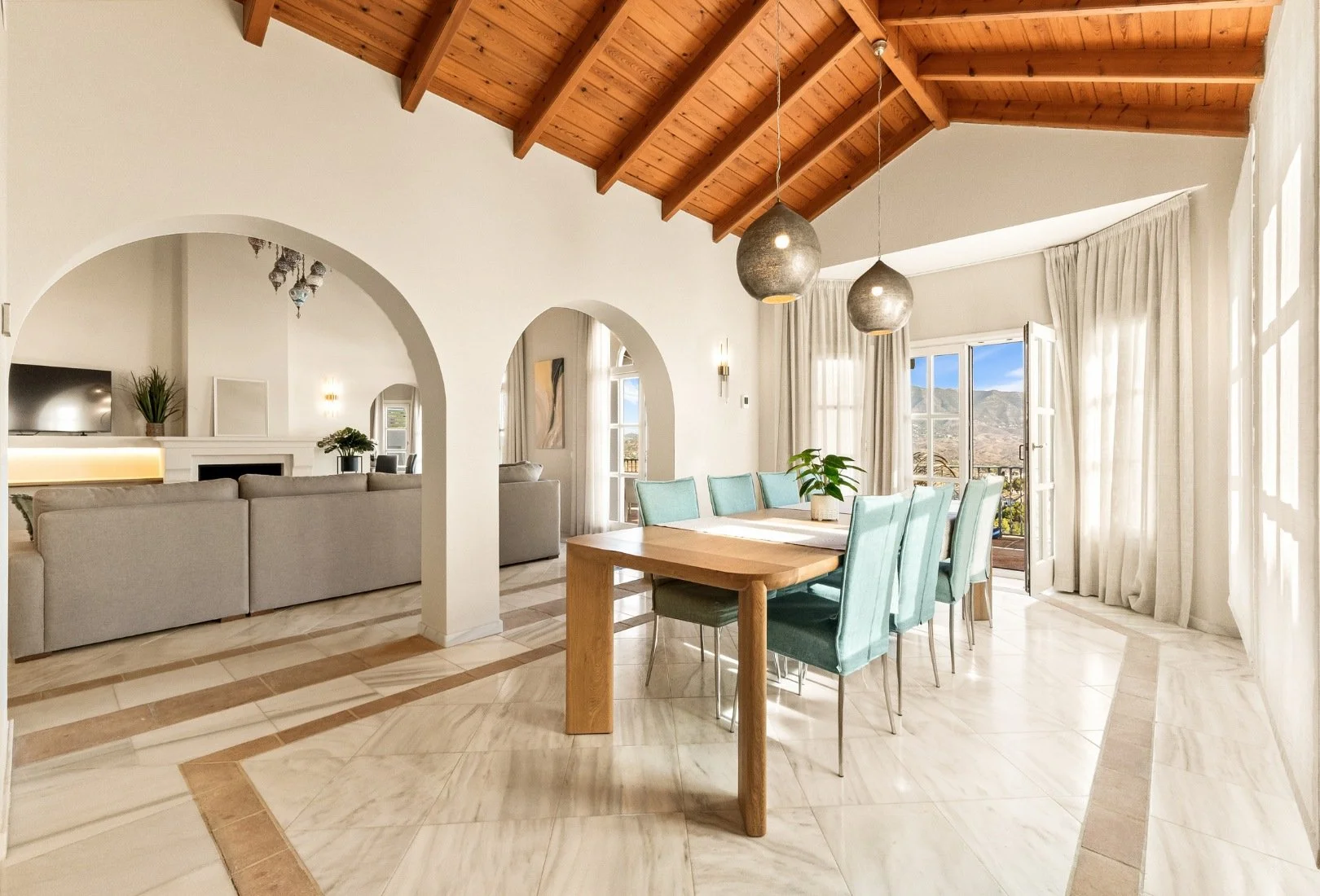 Construir una villa de lujo en Marbella: lo que necesita saber antes de empezar