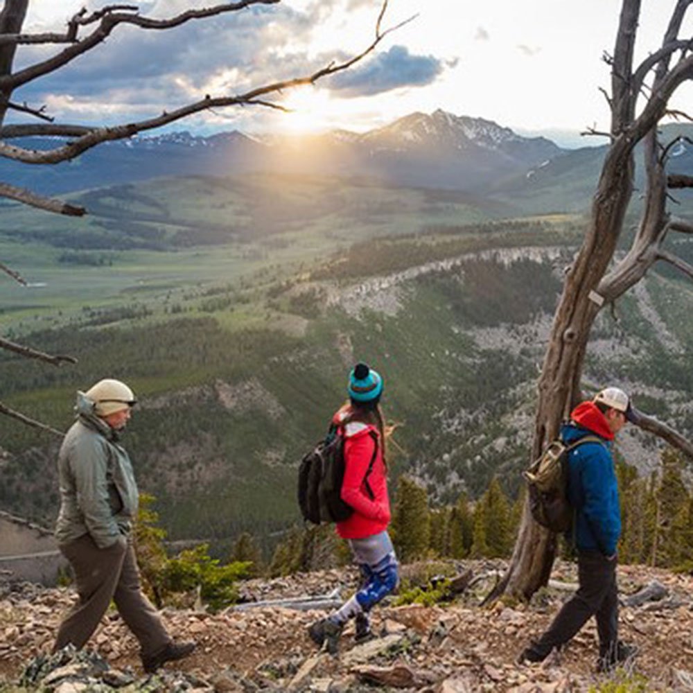 YNPHikers-descending-from-the-summit-of-Bunsen-Peak.jpg