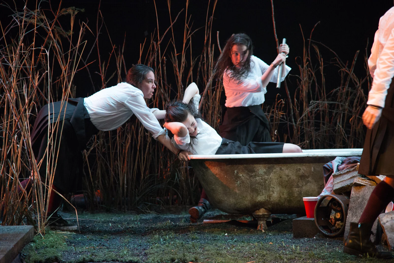navidbaraty-macbeth-360.jpg