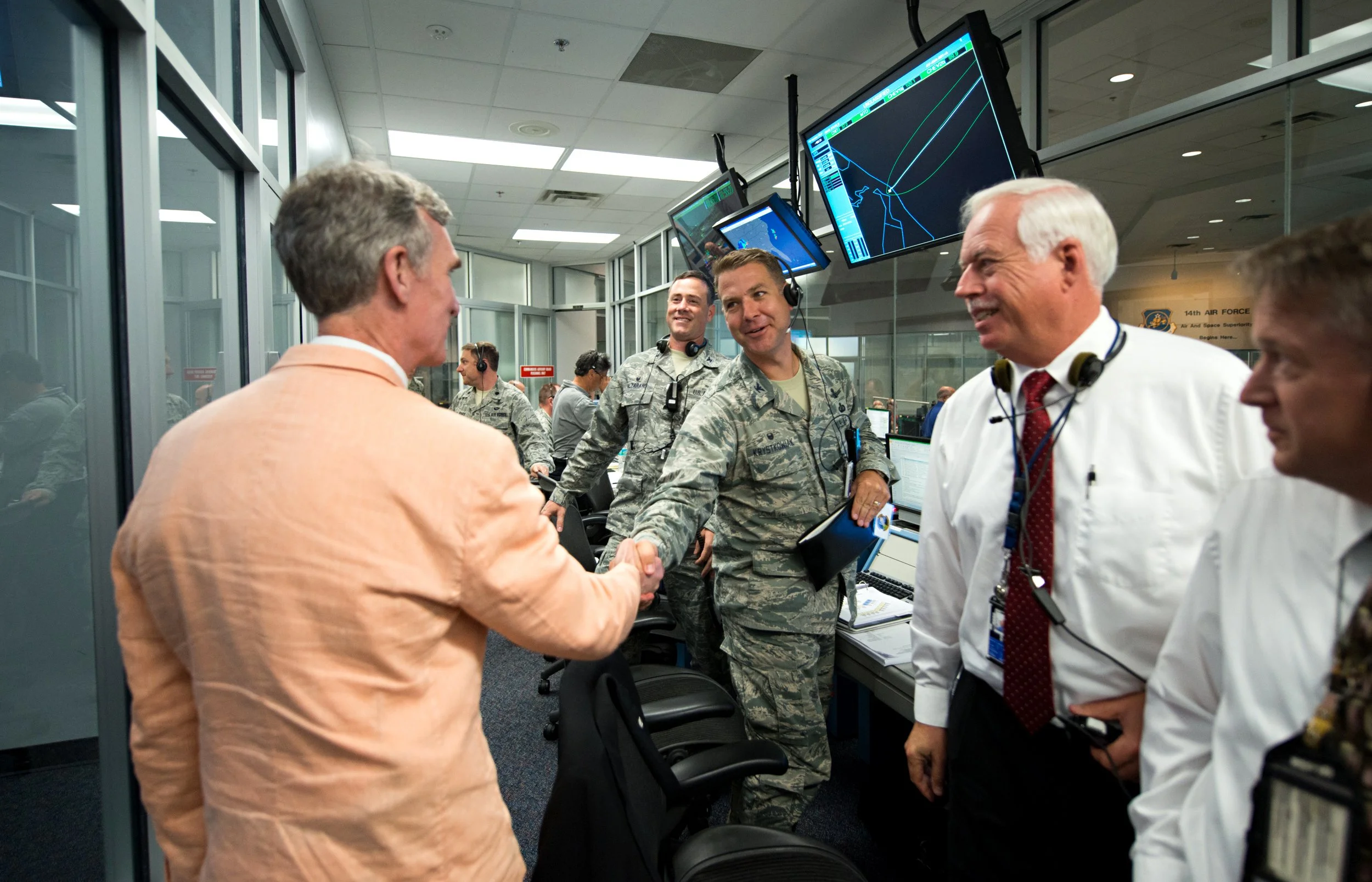 navidbaraty-missioncontrol-12.jpg