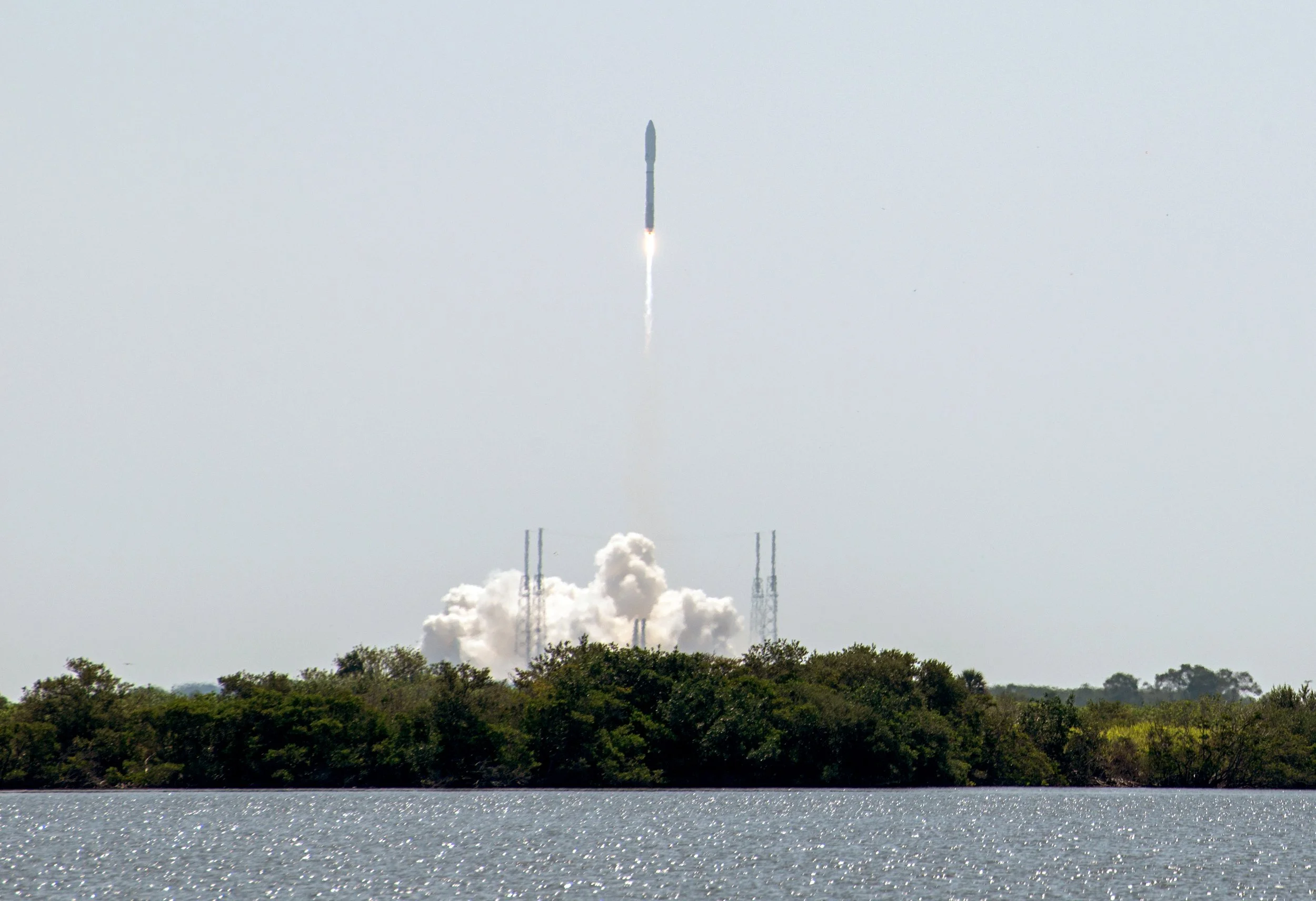 navidbaraty-launch-1.jpg