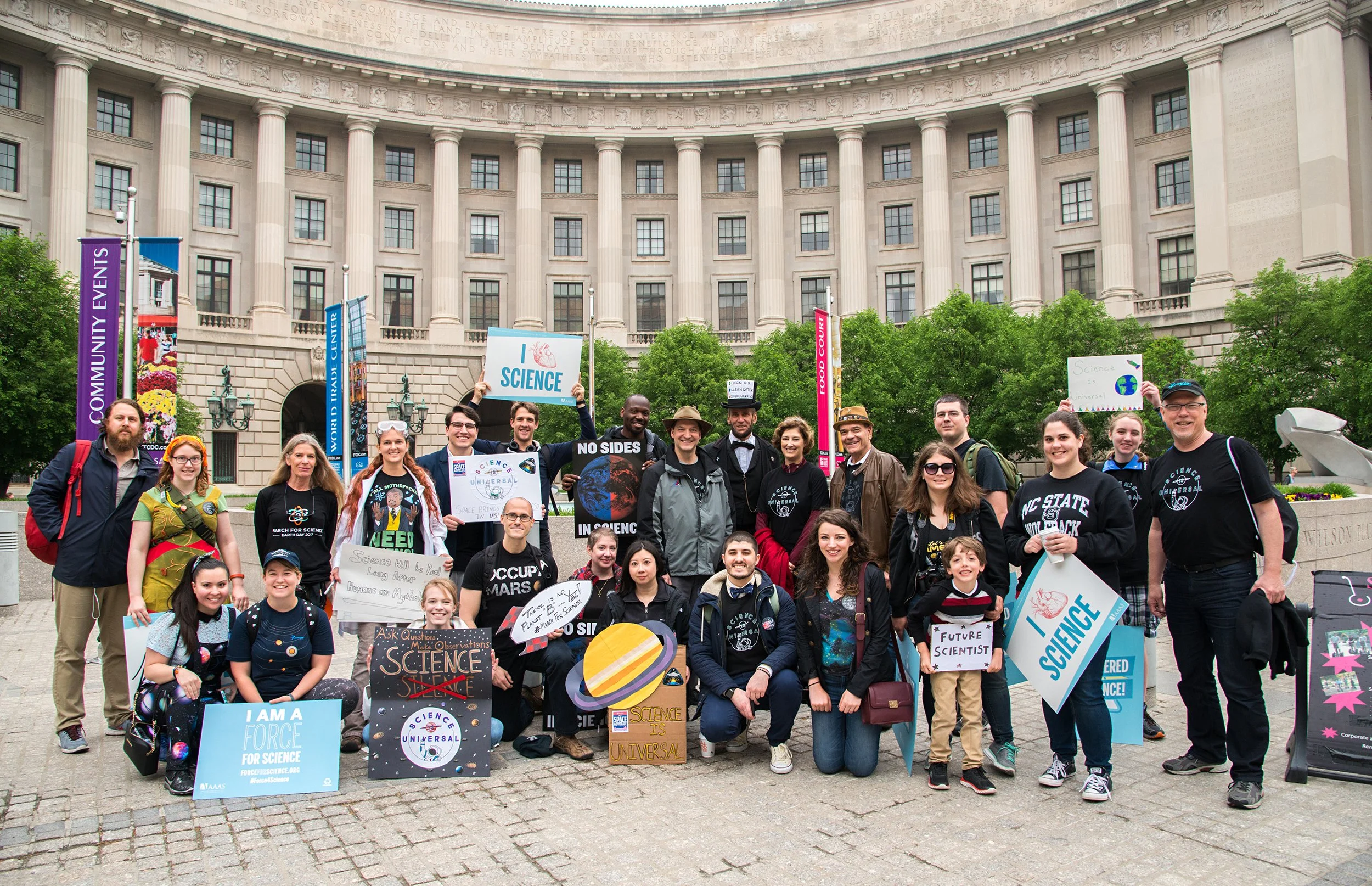 navidbaraty-marchforscience-1.jpg