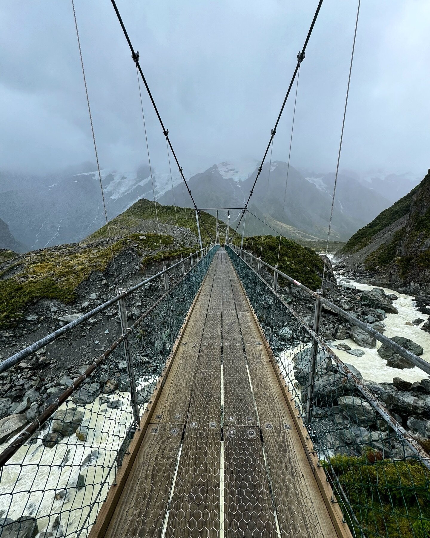 The incredible swing bridges of the Hooker Valley Track.
.
.
.
#newzealand #travel #hookervalleytrack #aoraki #aorakimountcooknationalpark #nz #swingbridge #southisland #mountcook