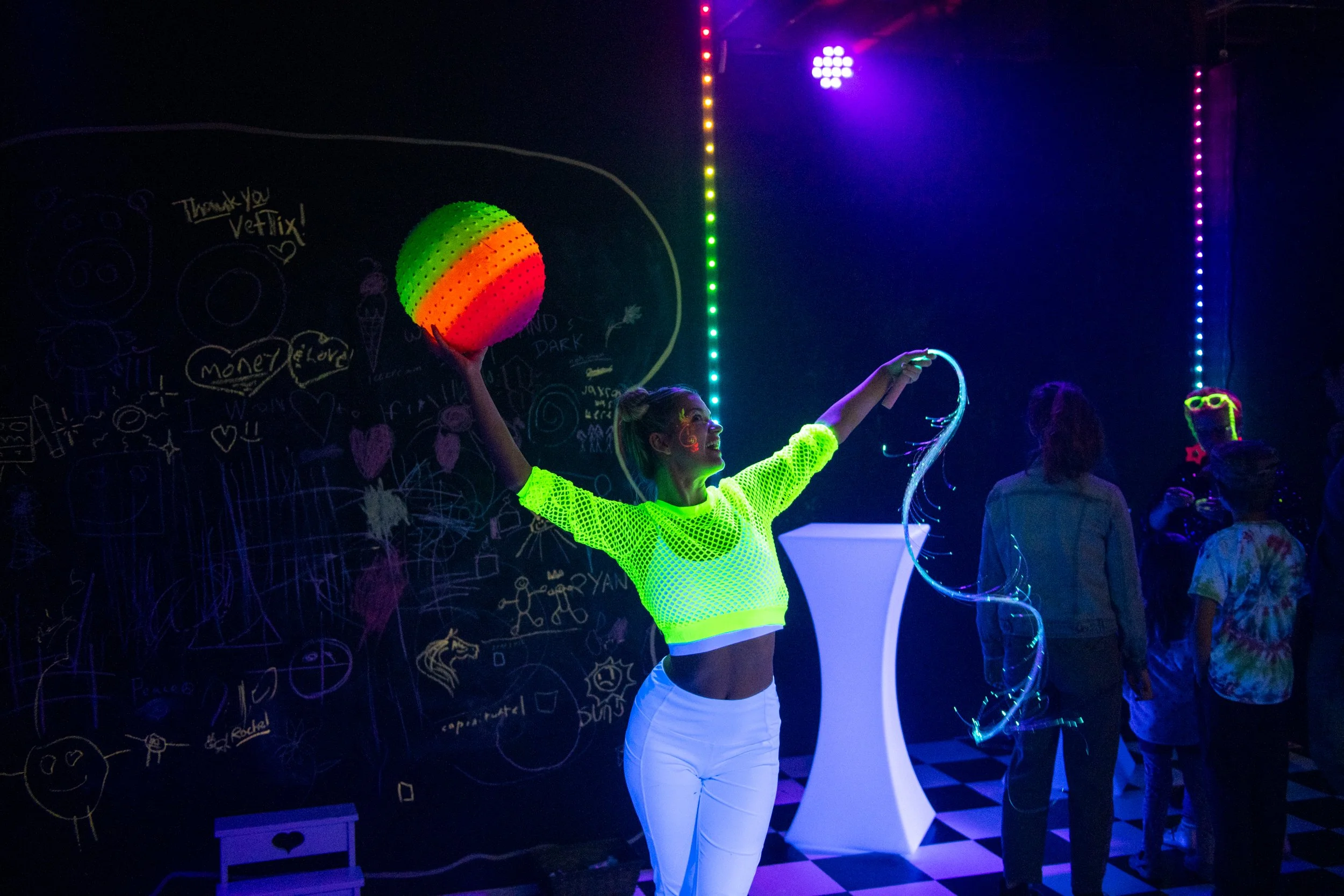 navidbaraty-cosmic-carnival-053.jpg
