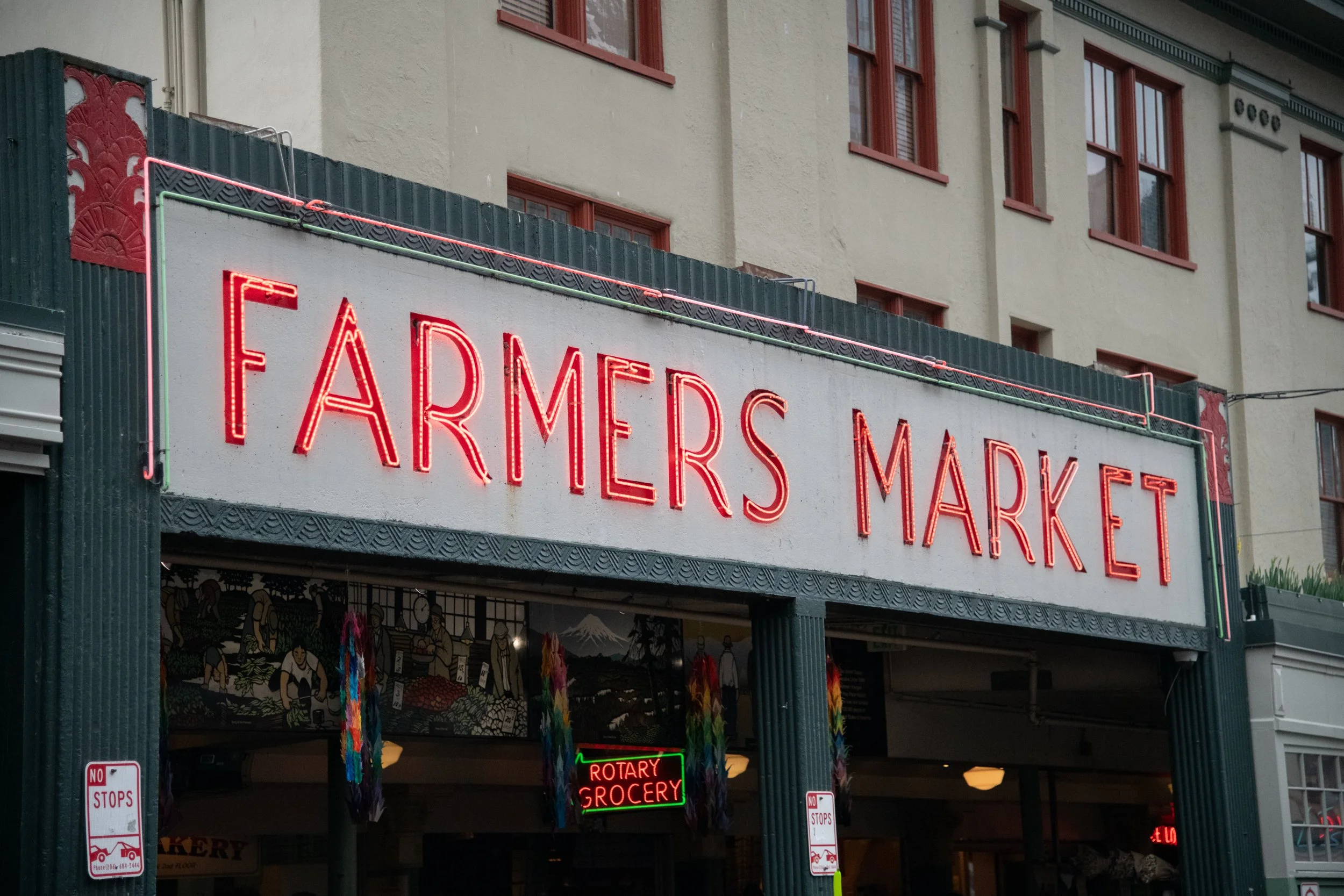 caela-pikeplacemarket-010.jpg