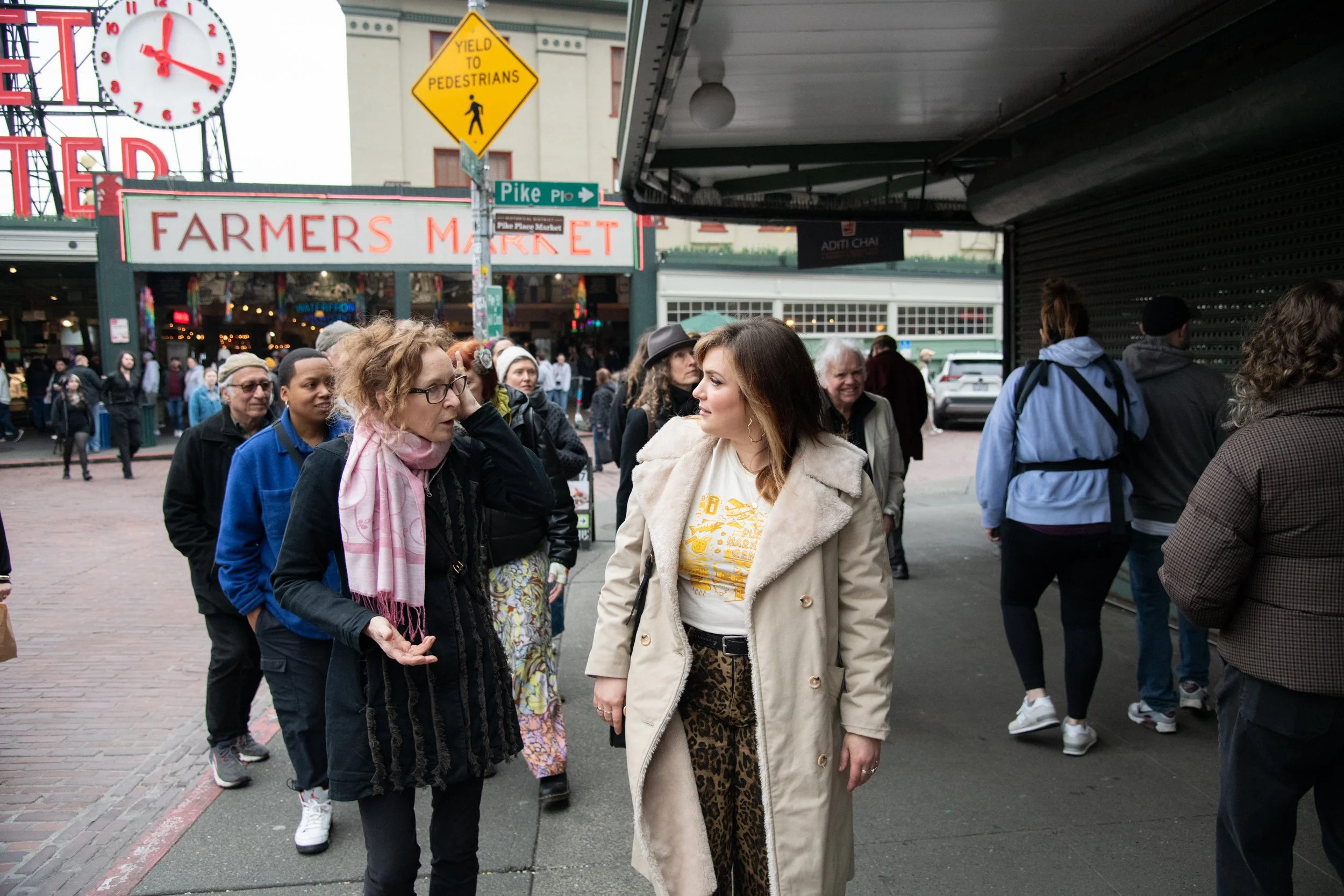 caela-pikeplacemarket-050.jpg