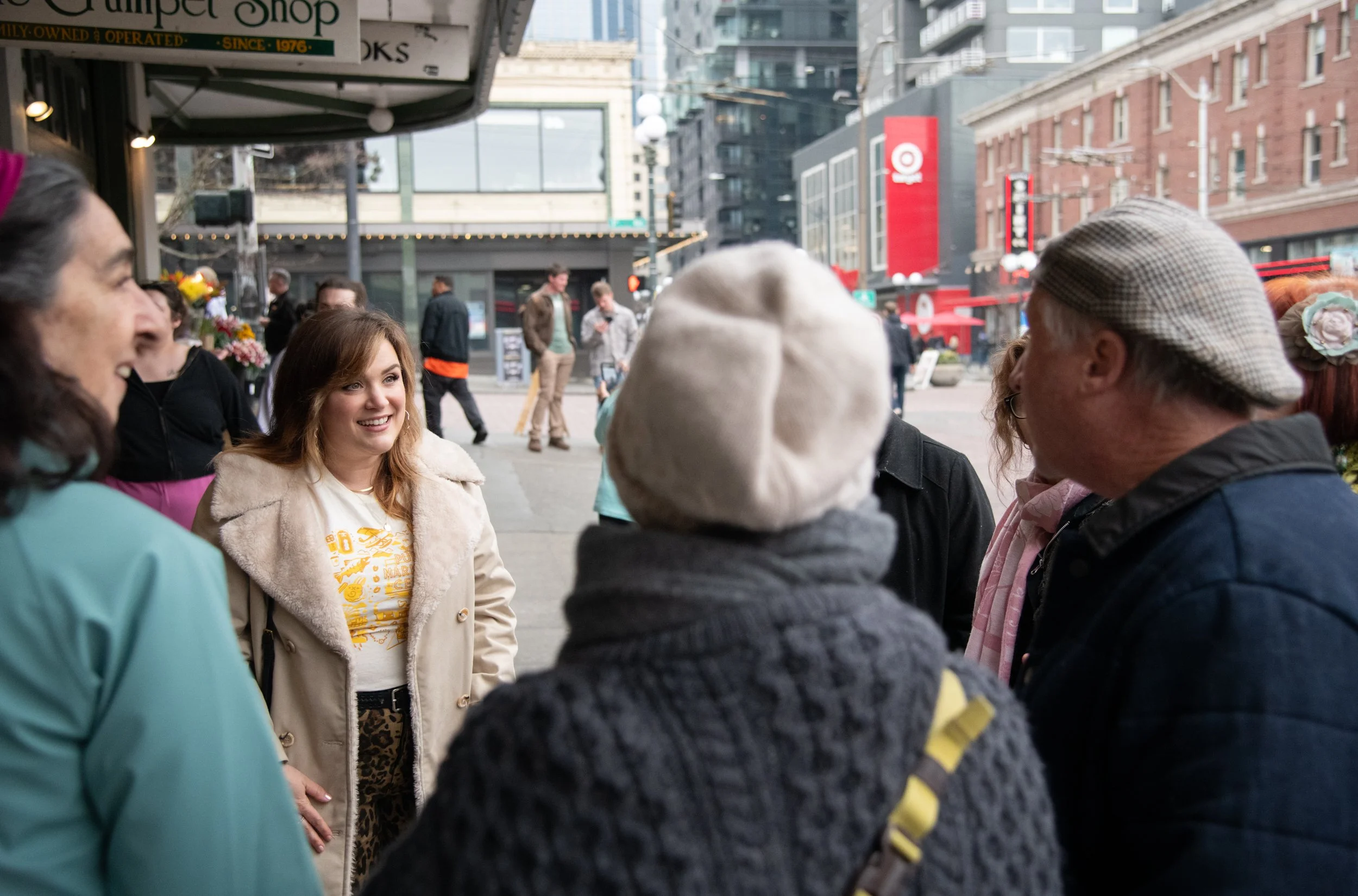 caela-pikeplacemarket-056.jpg