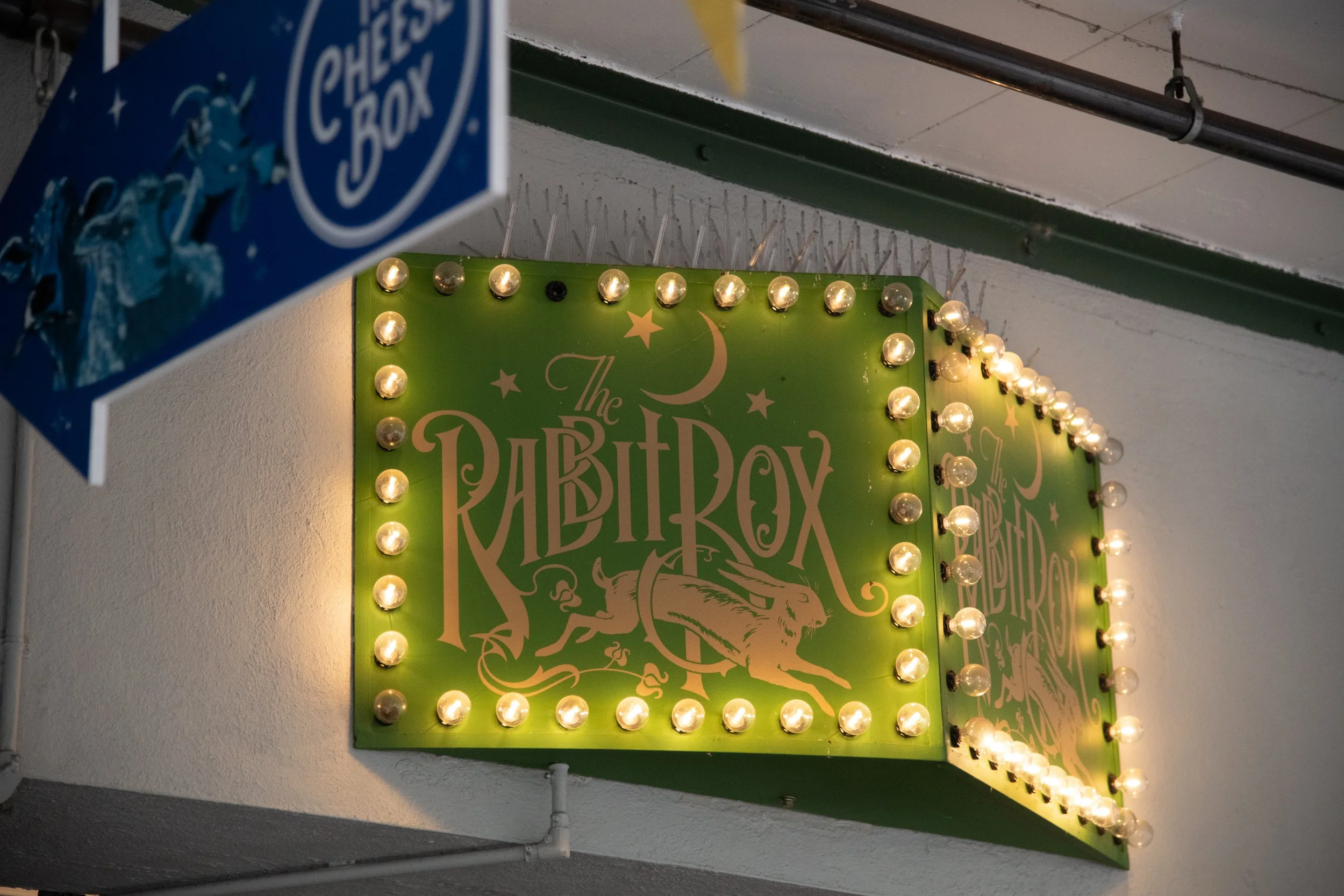caela-pikeplacemarket-073.jpg