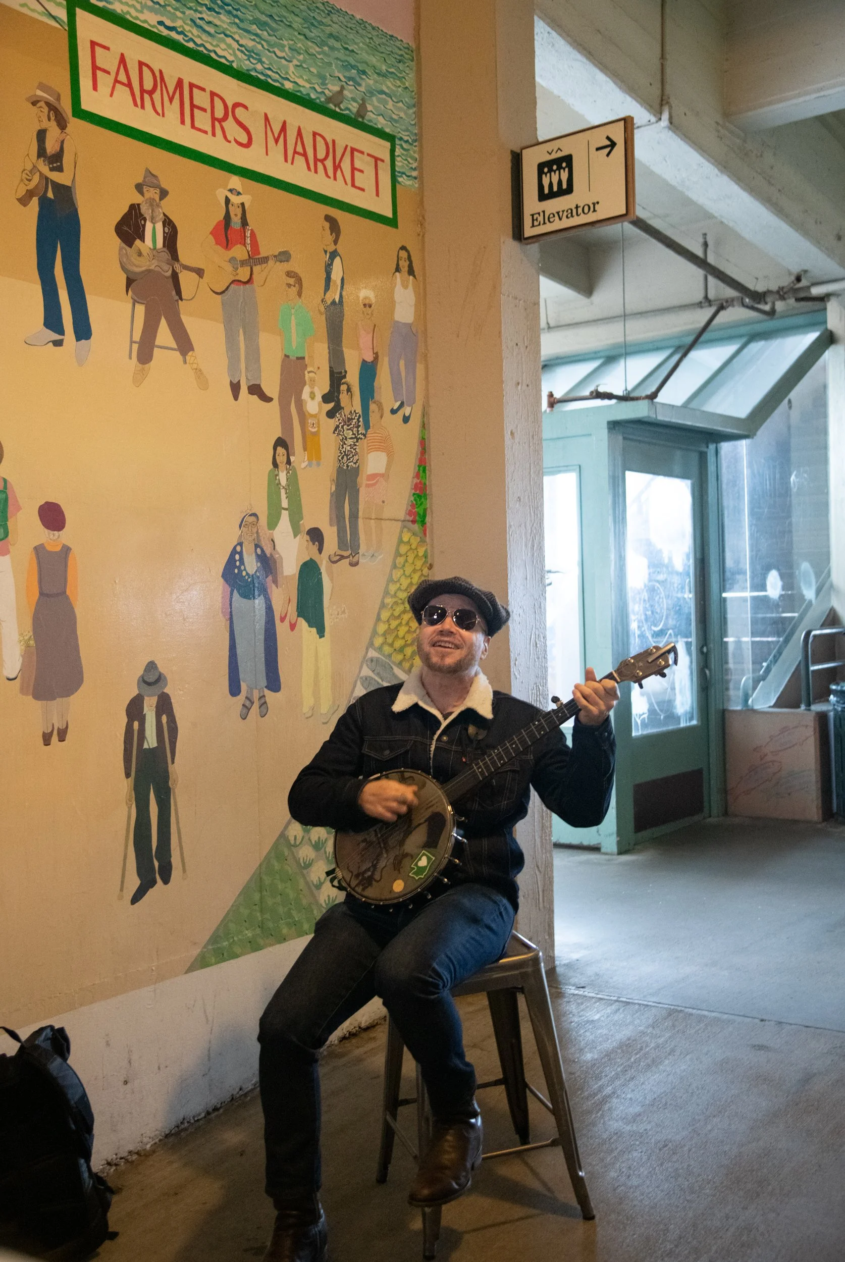 caela-pikeplacemarket-119.jpg