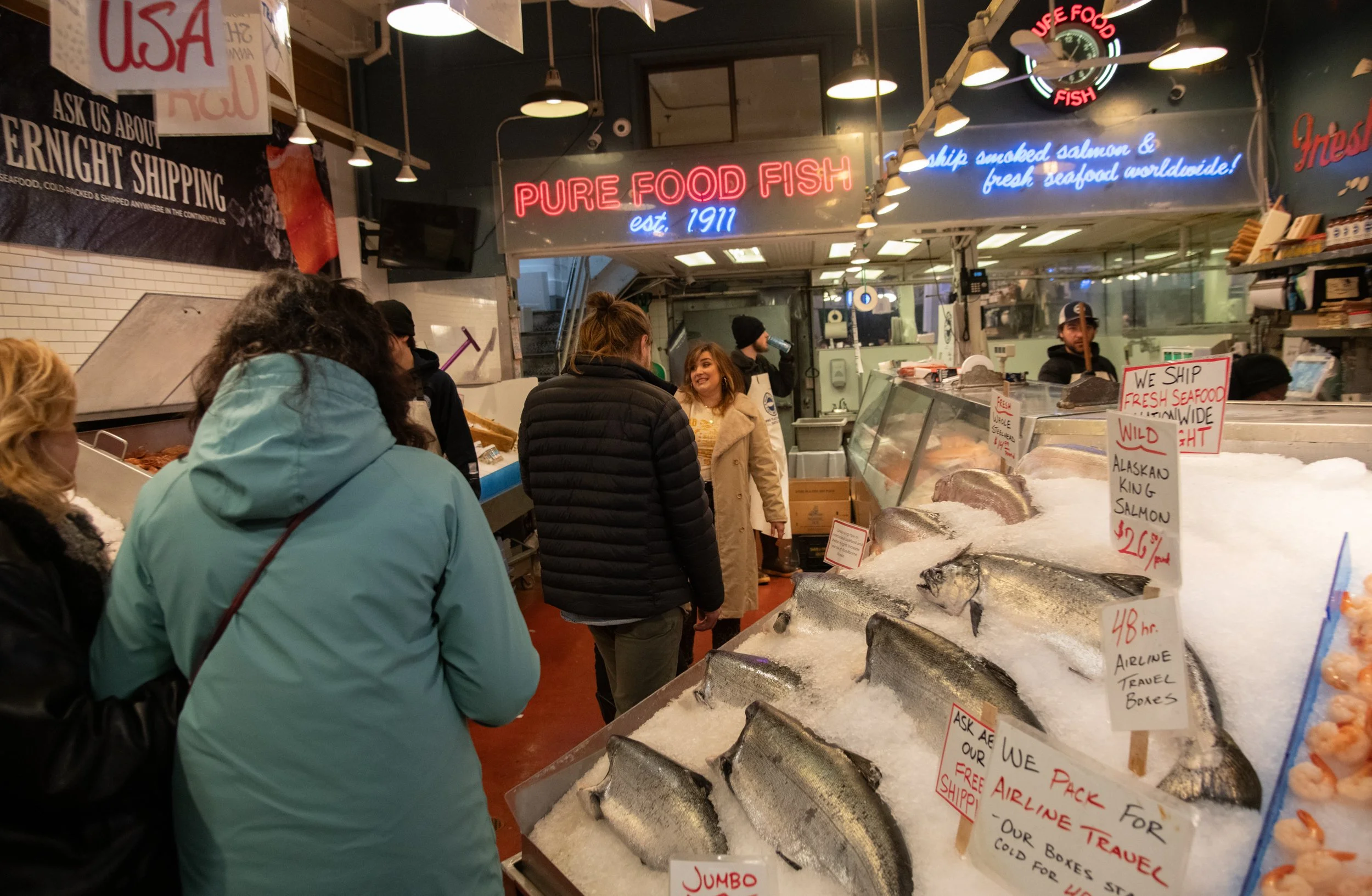 caela-pikeplacemarket-147.jpg