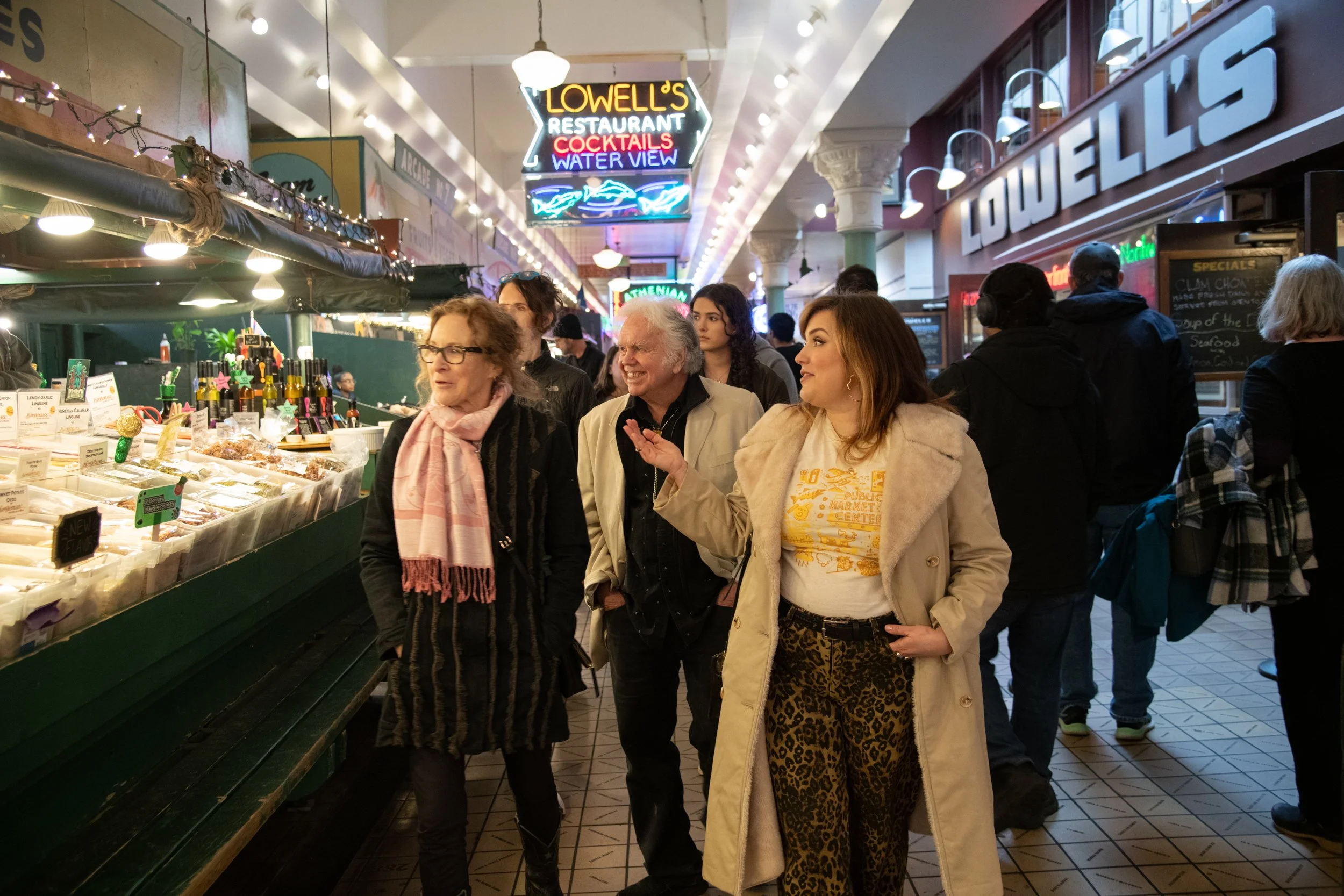 caela-pikeplacemarket-161.jpg