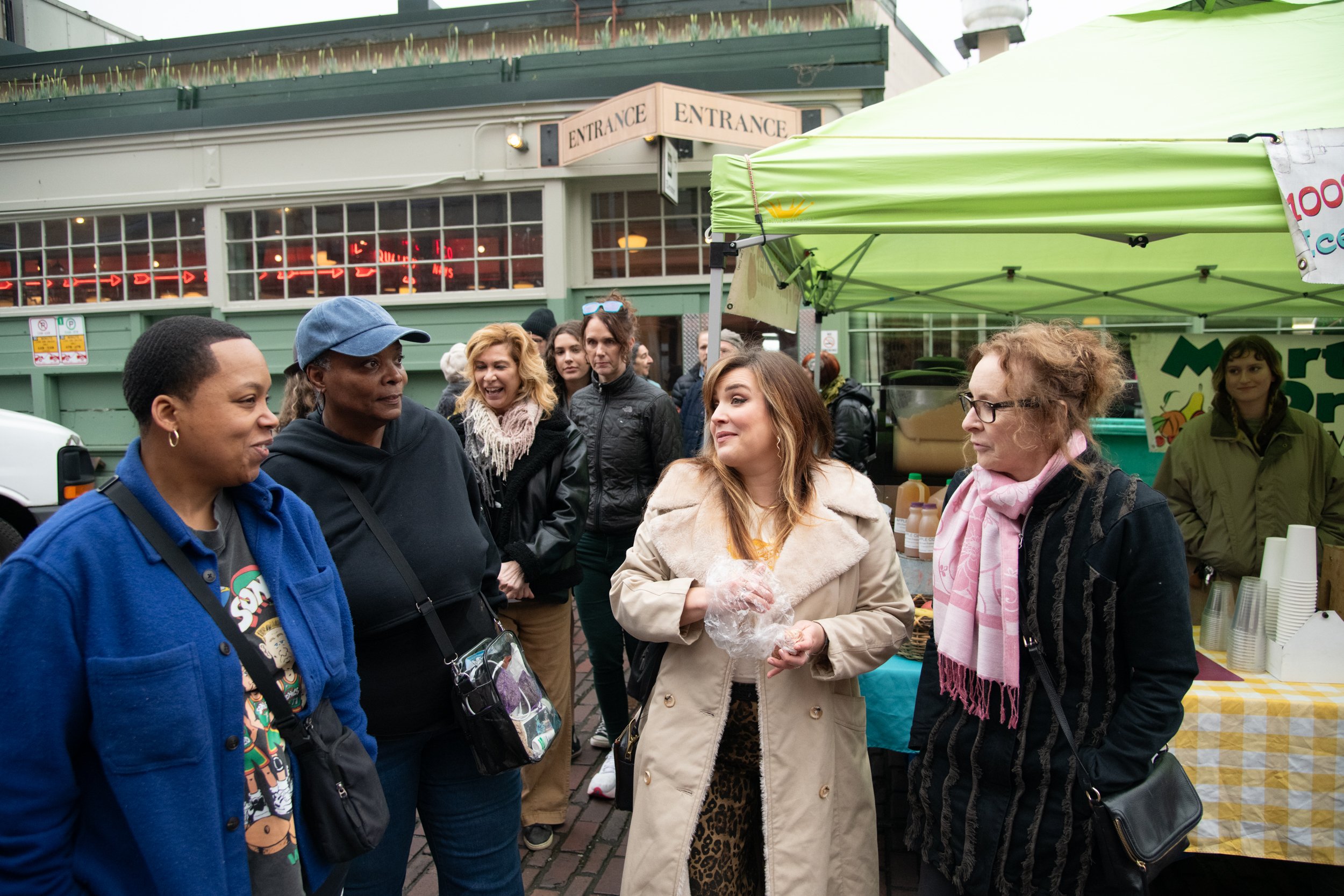 caela-pikeplacemarket-178.jpg