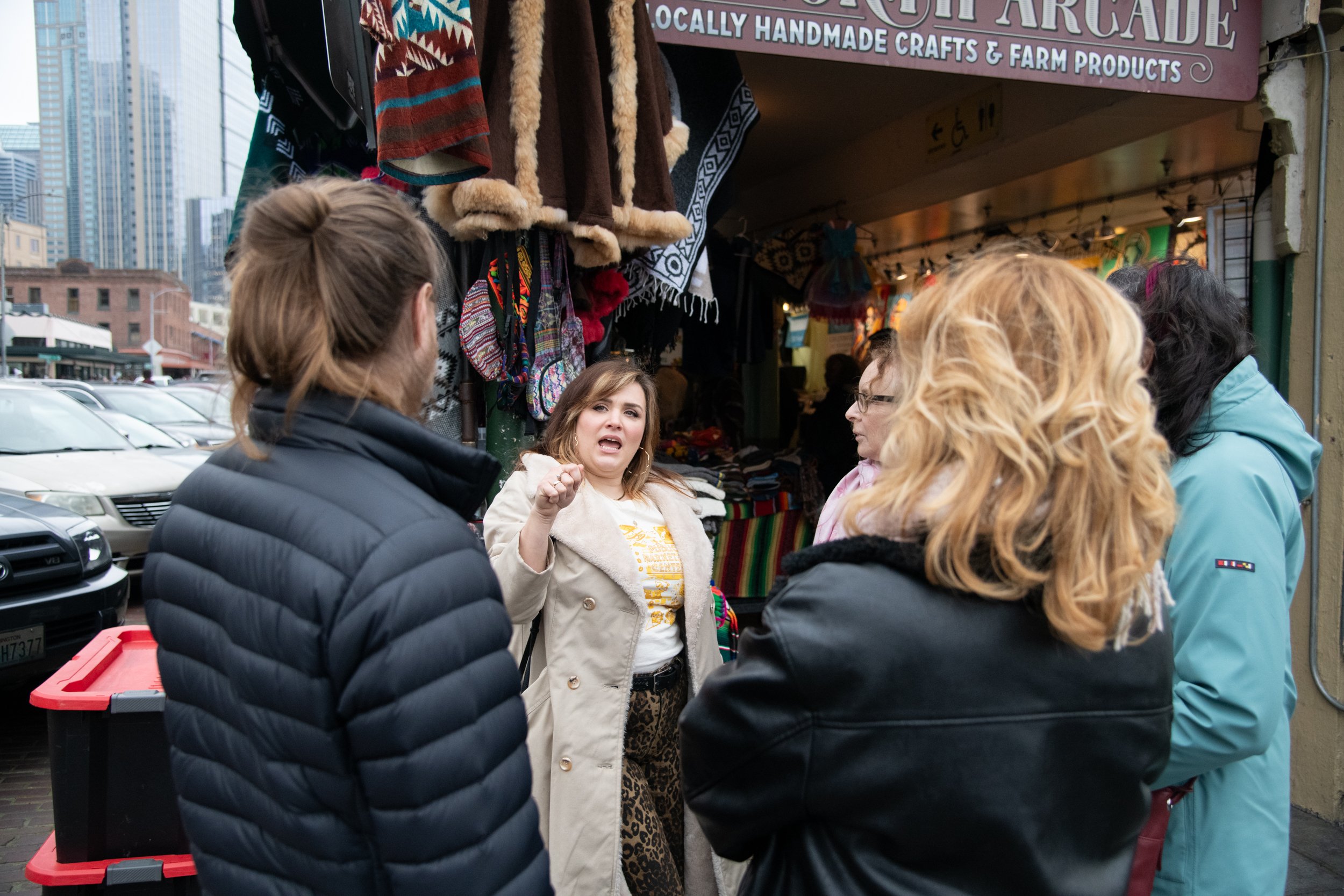 caela-pikeplacemarket-192.jpg