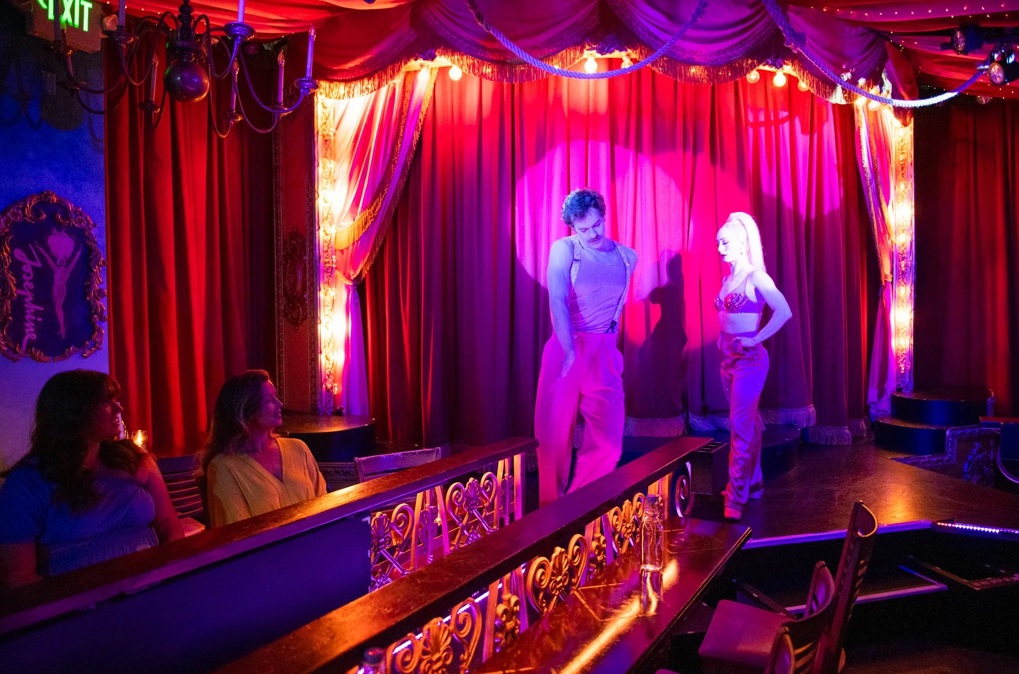 cancan-082.jpg