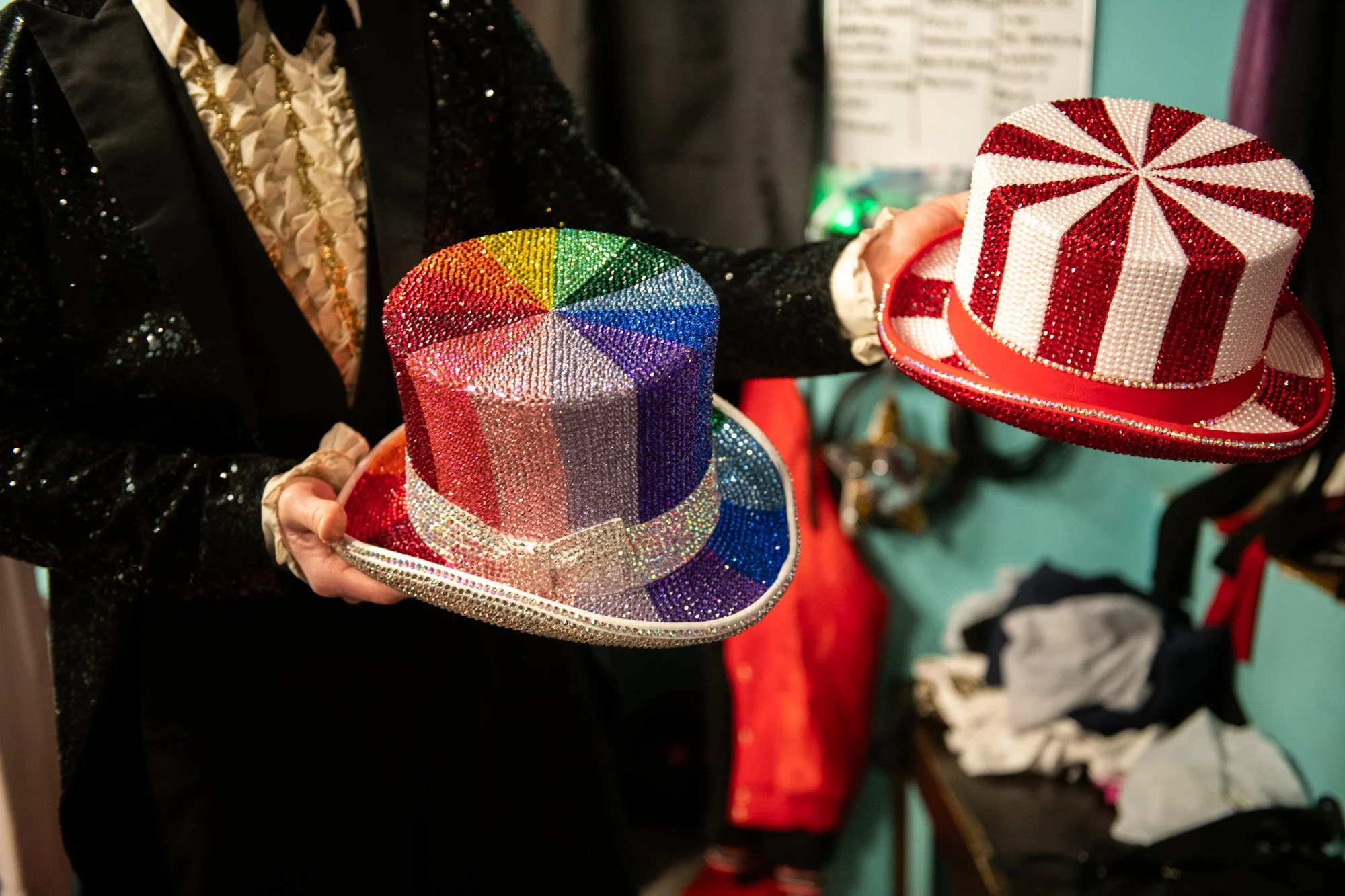 cancan-100.jpg