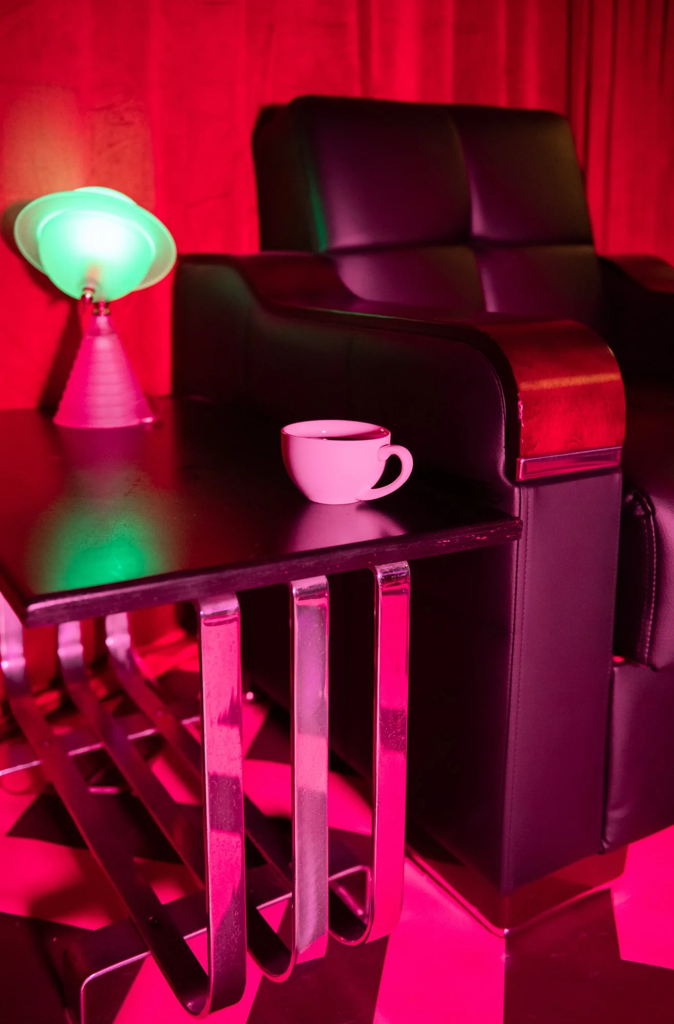 redroom-009.jpg