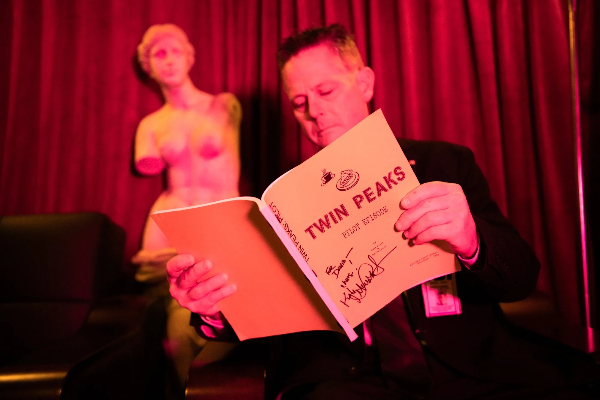 redroom-068.jpg