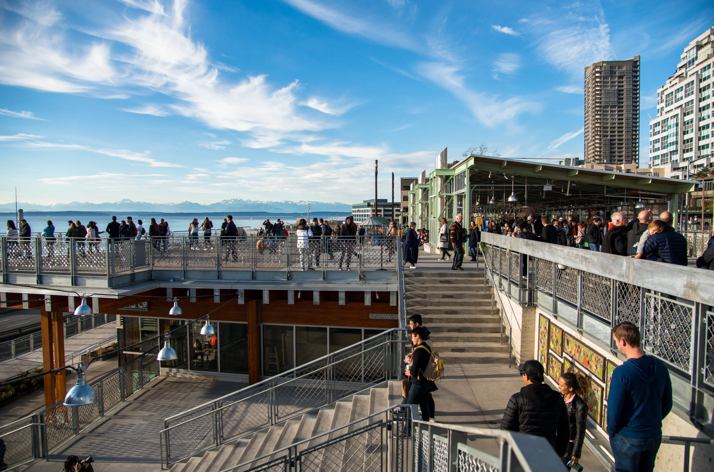 navidbaraty-marketfront-7.jpg