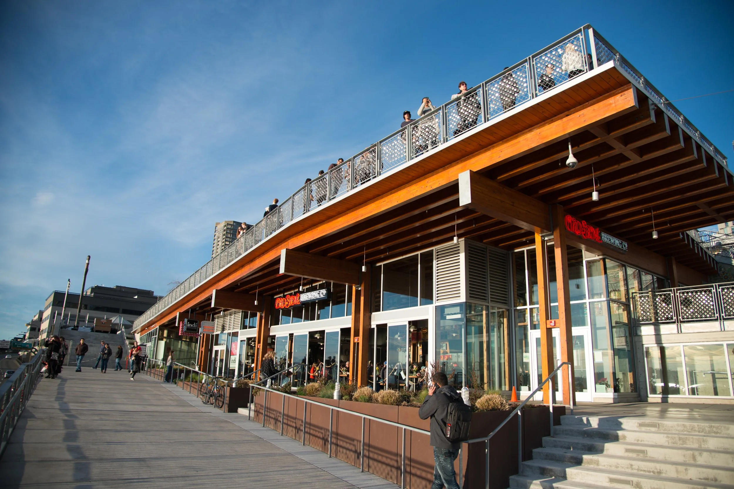 navidbaraty-marketfront-18.jpg