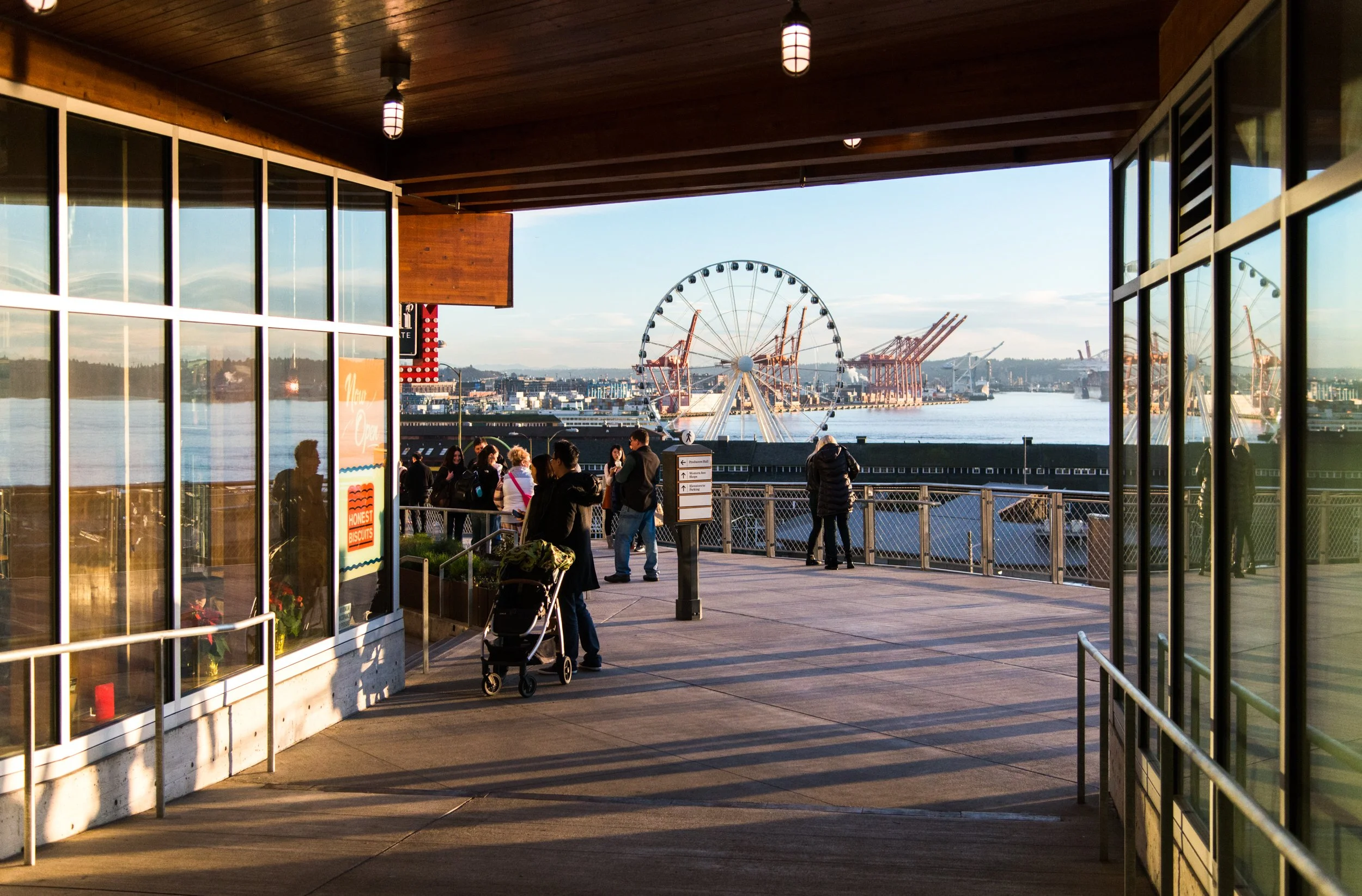 navidbaraty-marketfront-36.jpg