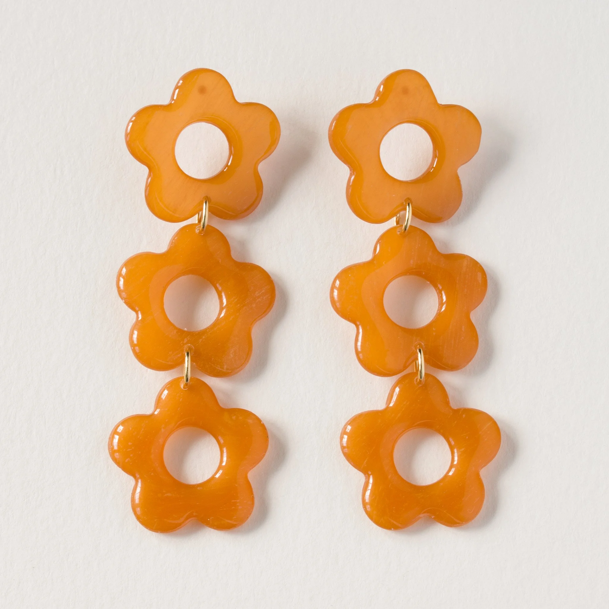 Triple Daisy Earrings in Honey