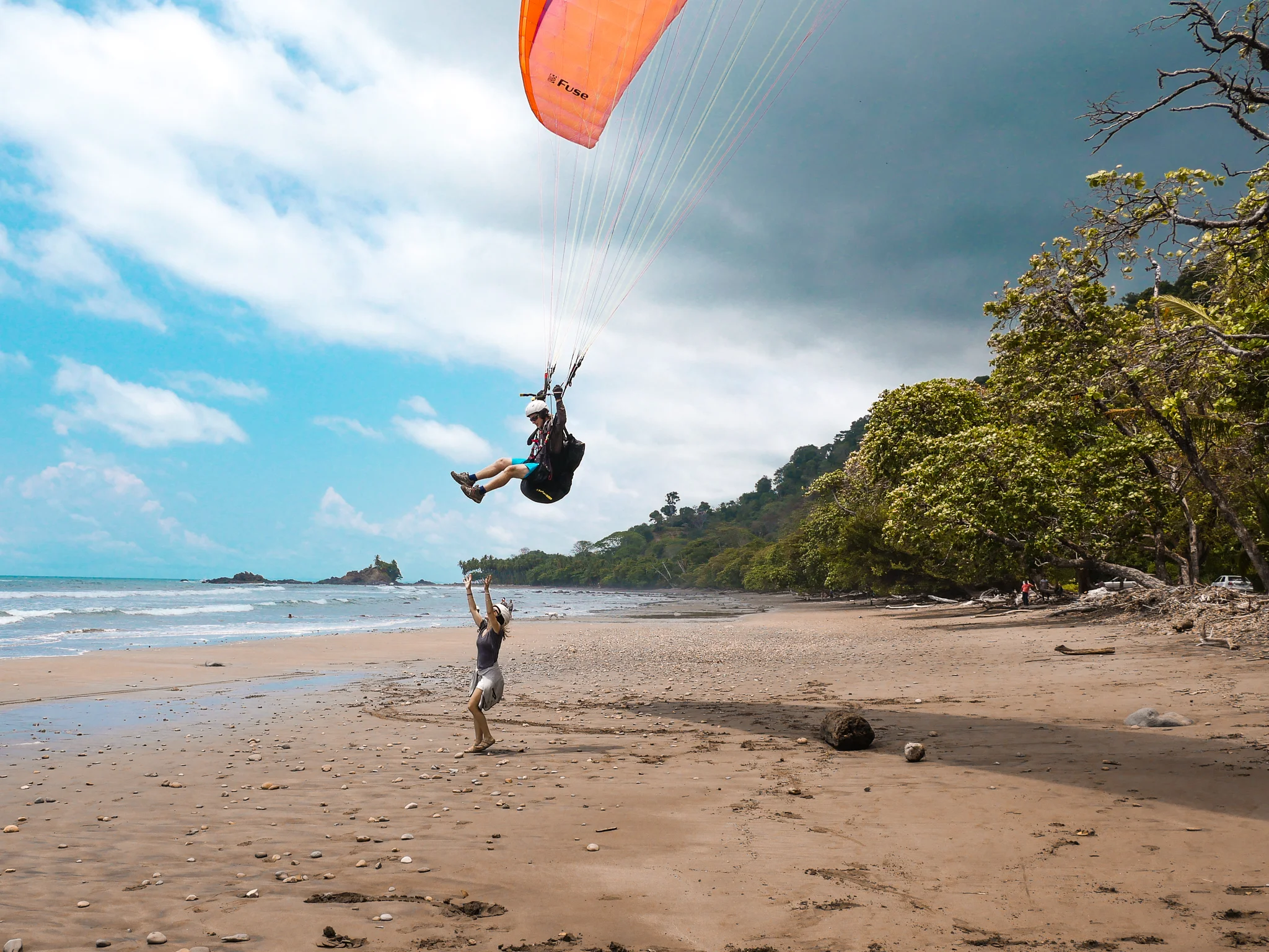 tandem-paraglide-dominical.jpg