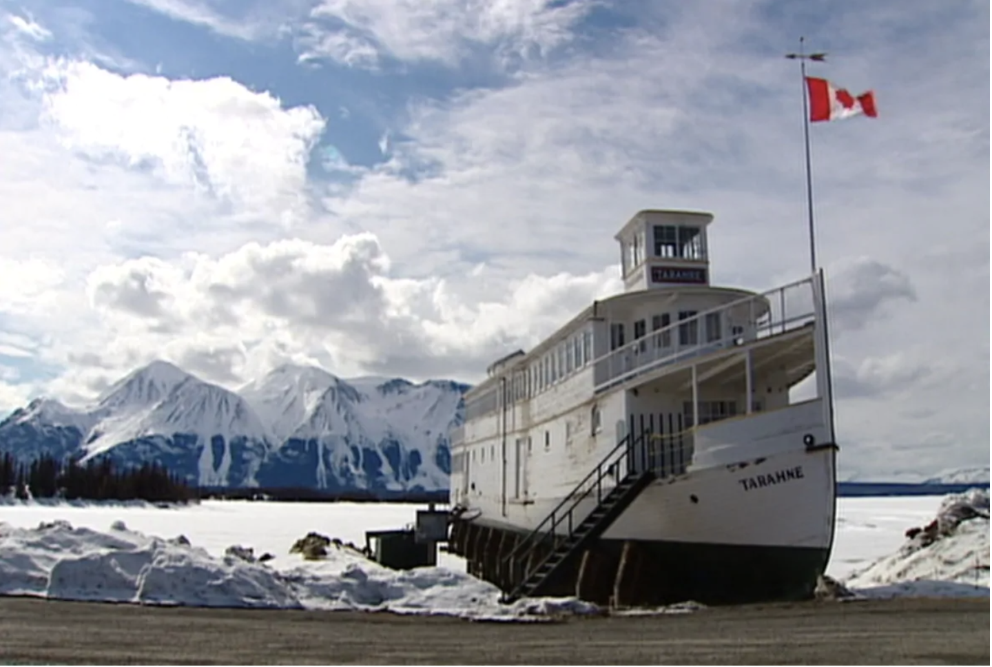 The report said community consultations sometimes heightened tensions between Indigenous and non-Indigenous residents in the small community of Atlin, B.C. (CBC)