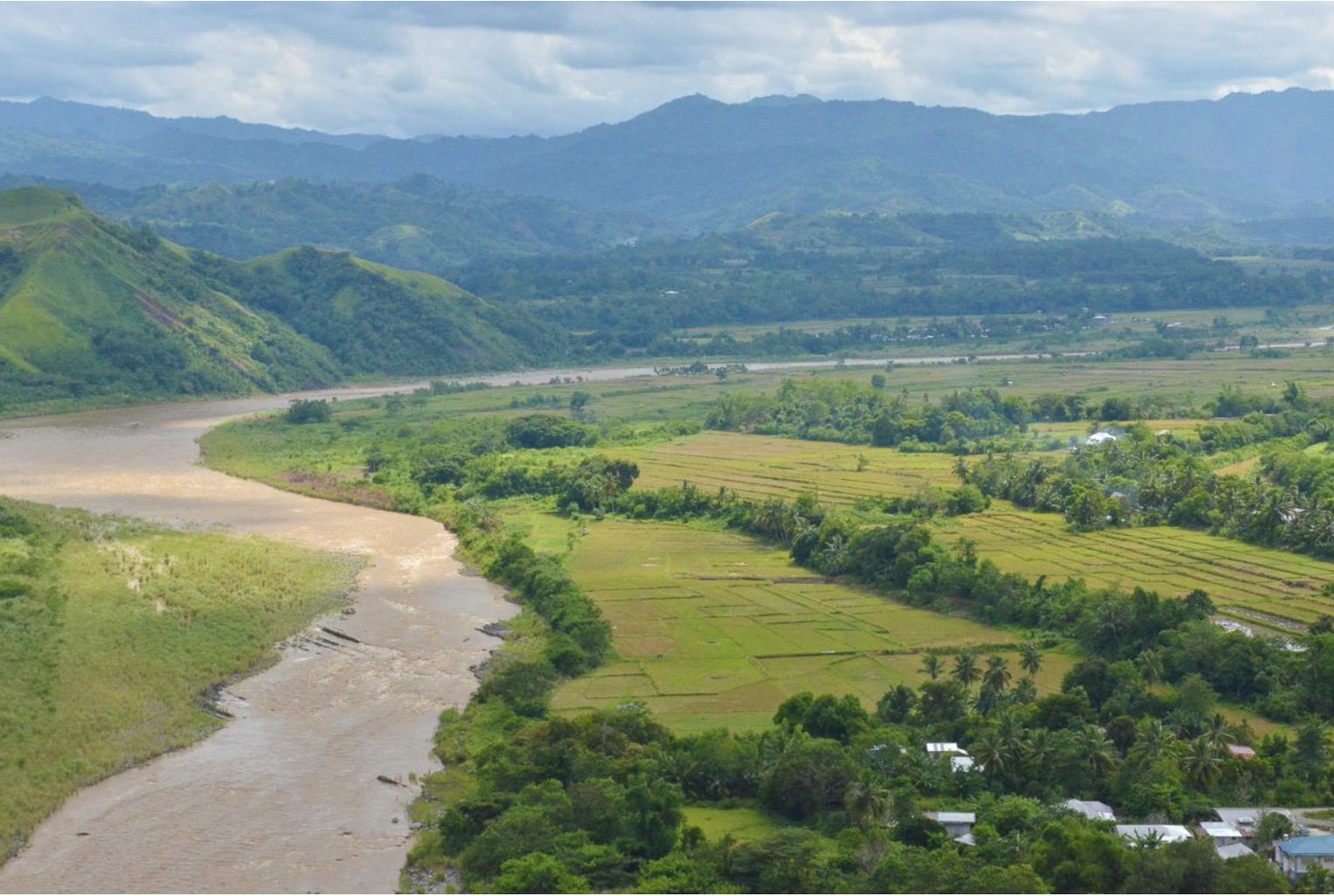 The Chico River is the longest tributary of the Rio Grande de Cagayan, or the Cagayan River, the longest river in the Philippines. Image by Erwin Mascariñas