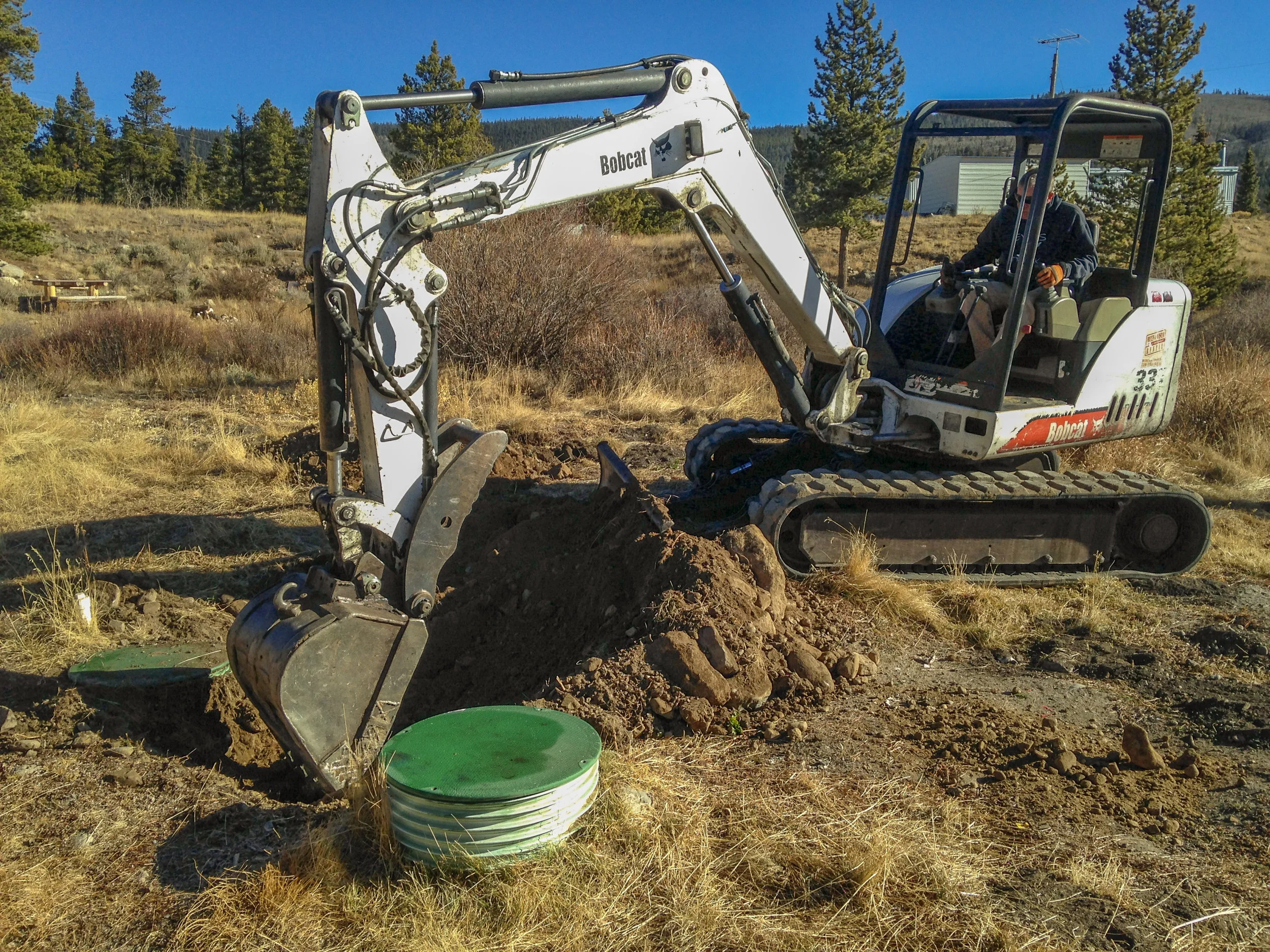 backhoe-digging-septic.jpg