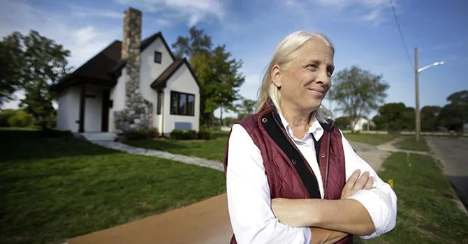 Constructing Hope | Empowering Struggling Mothers with Faith Fowler