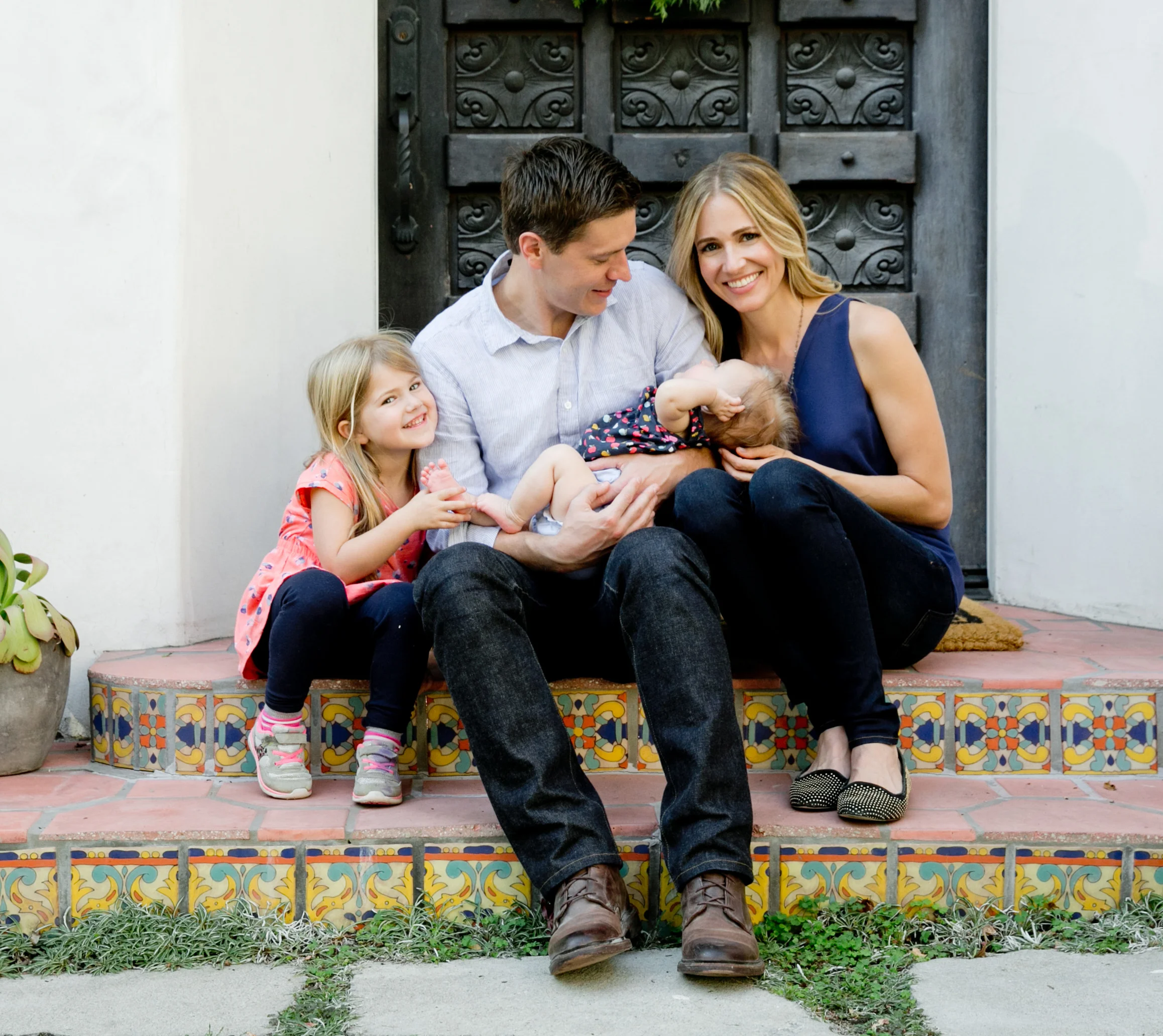 No time for holiday cards this year! But here’s the family in Dec 2017. I never got around to sending those cards either, but at least we got the pictures! Sabrina’s mischievous grin really gets me in this one.