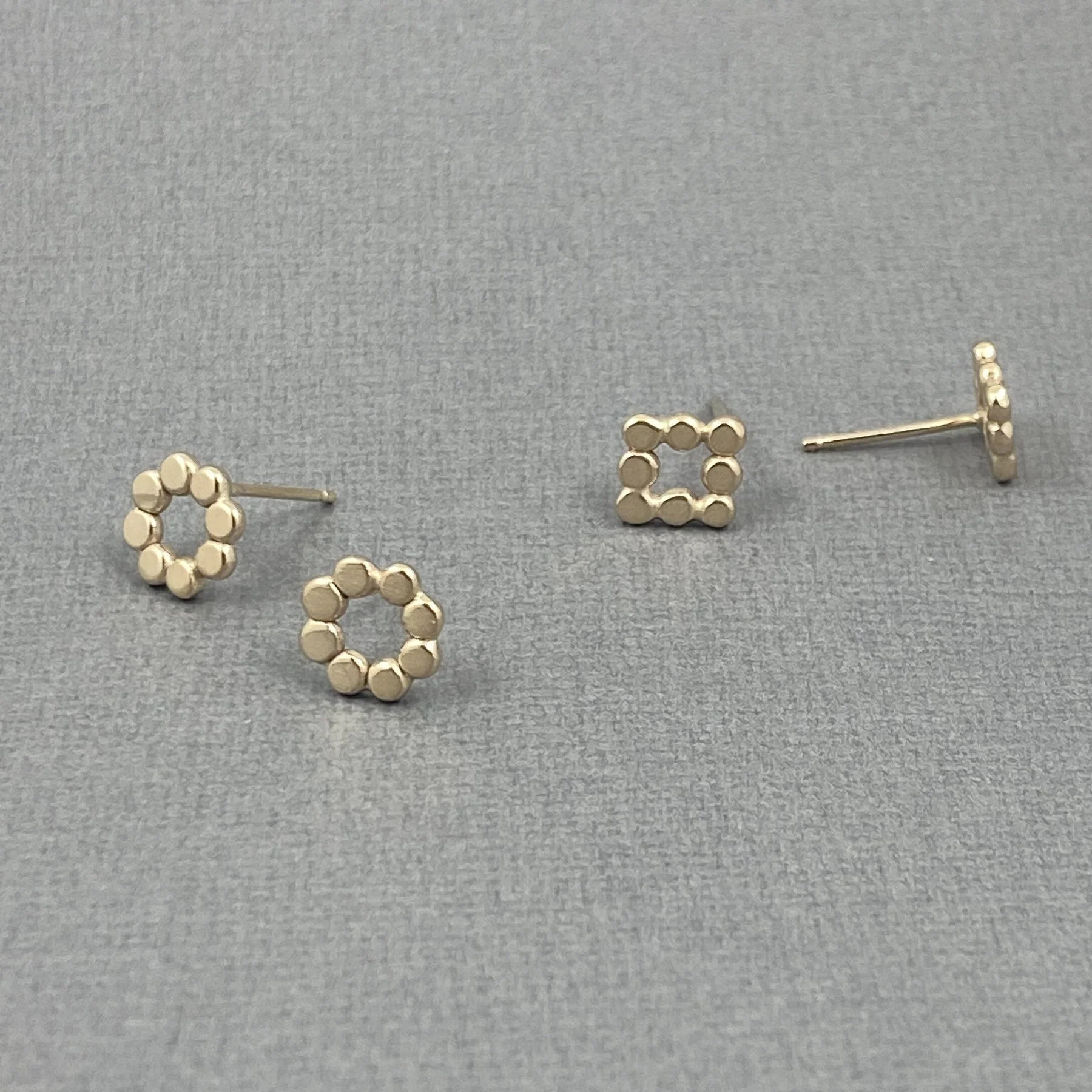 golddotstuds1.jpg