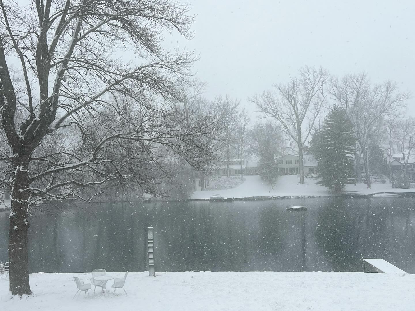 This view never gets old ❄️ #noblittlagoons in @columbusindiana