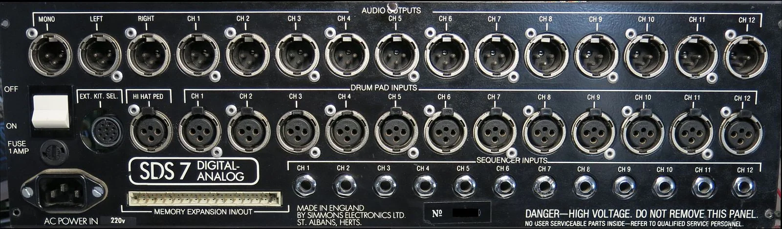 sds7_back1.jpg