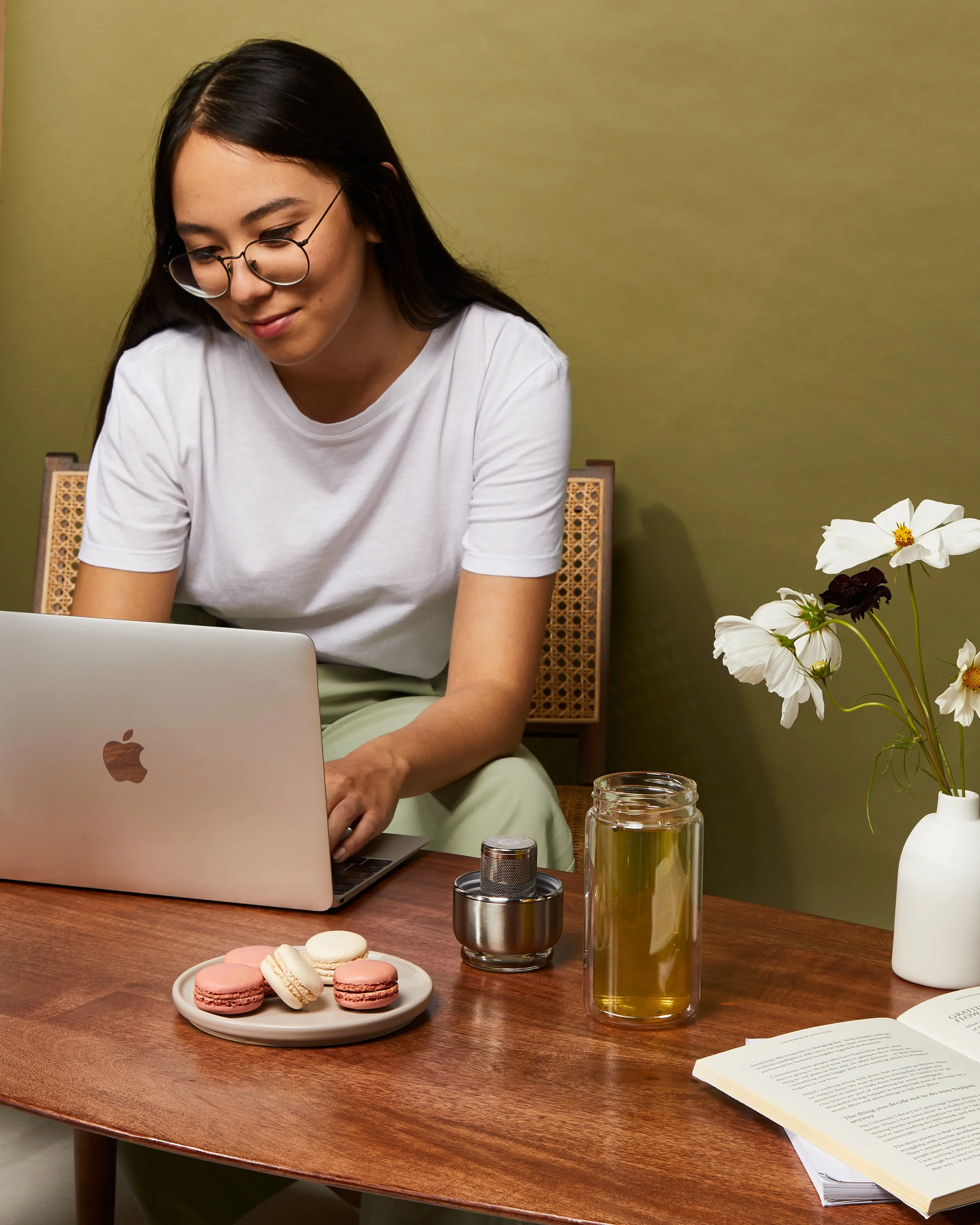 2021_10_02_Teabird_SHOT_09_LIFESTYLE5_intended crop.jpg