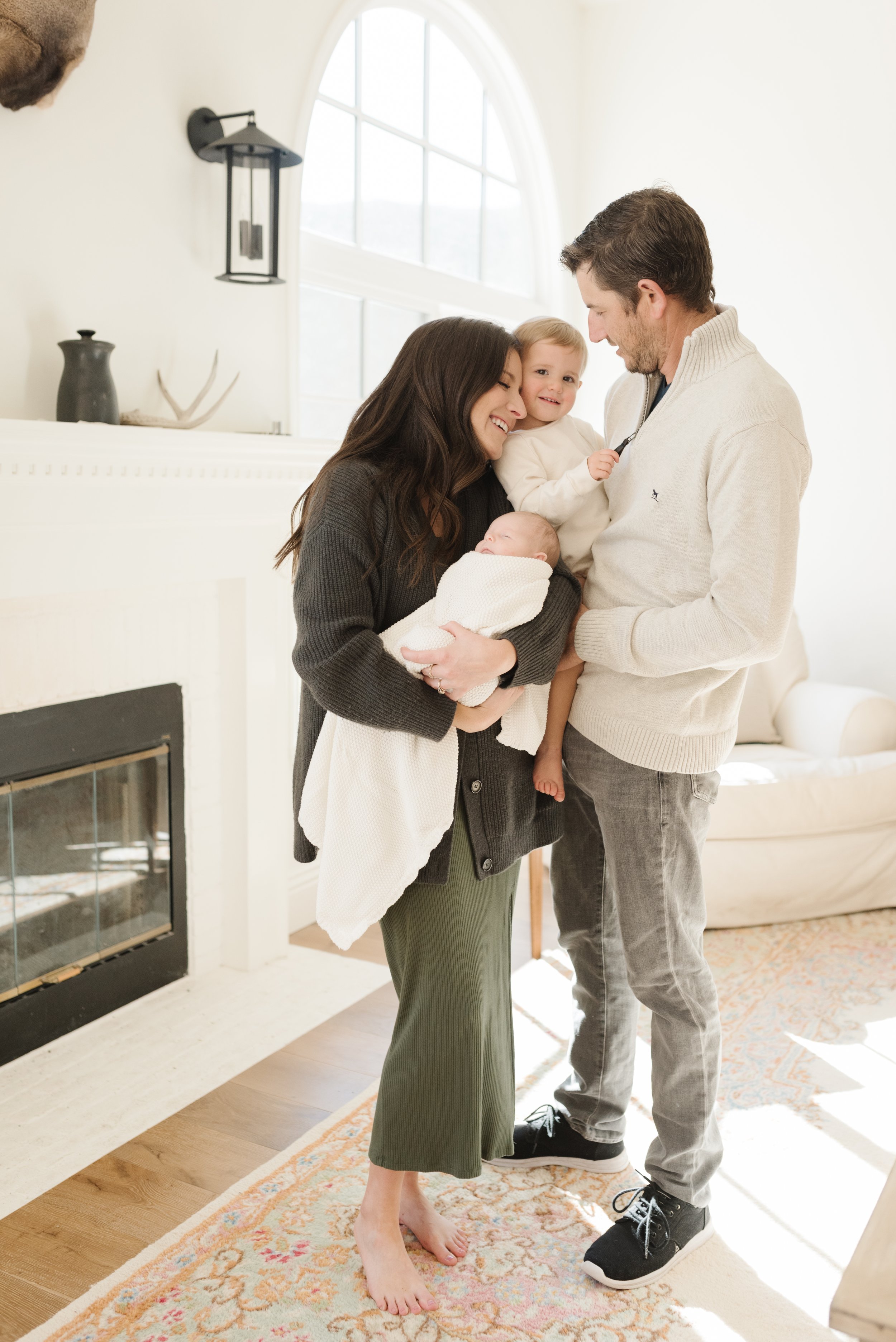 StrelicFamilyDecember2022-41.jpg