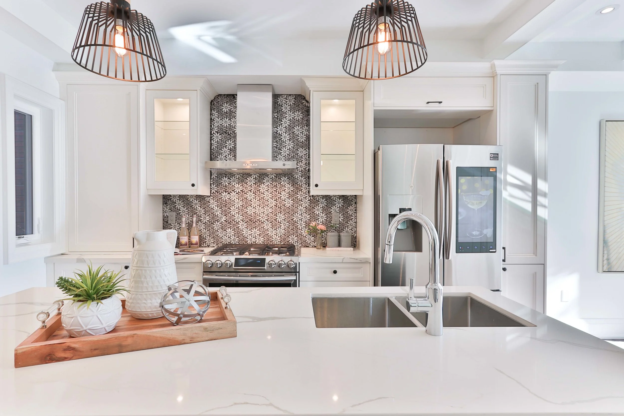 Beautiful kitchen that probably has a high salability and adds to the appraised value of a home.