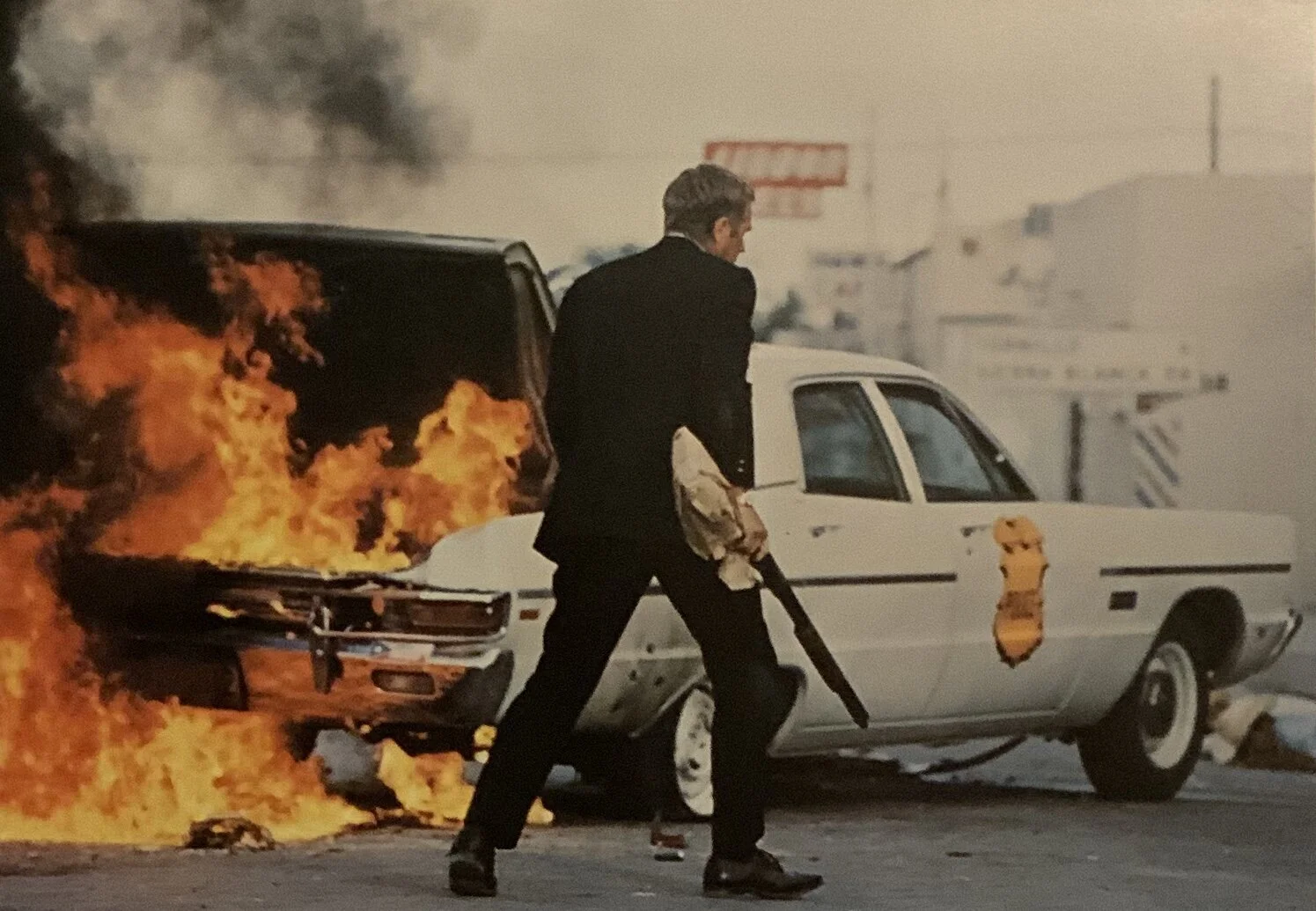 320CB451-C1F8-4AC5-A391-AAAF4C4FF38F