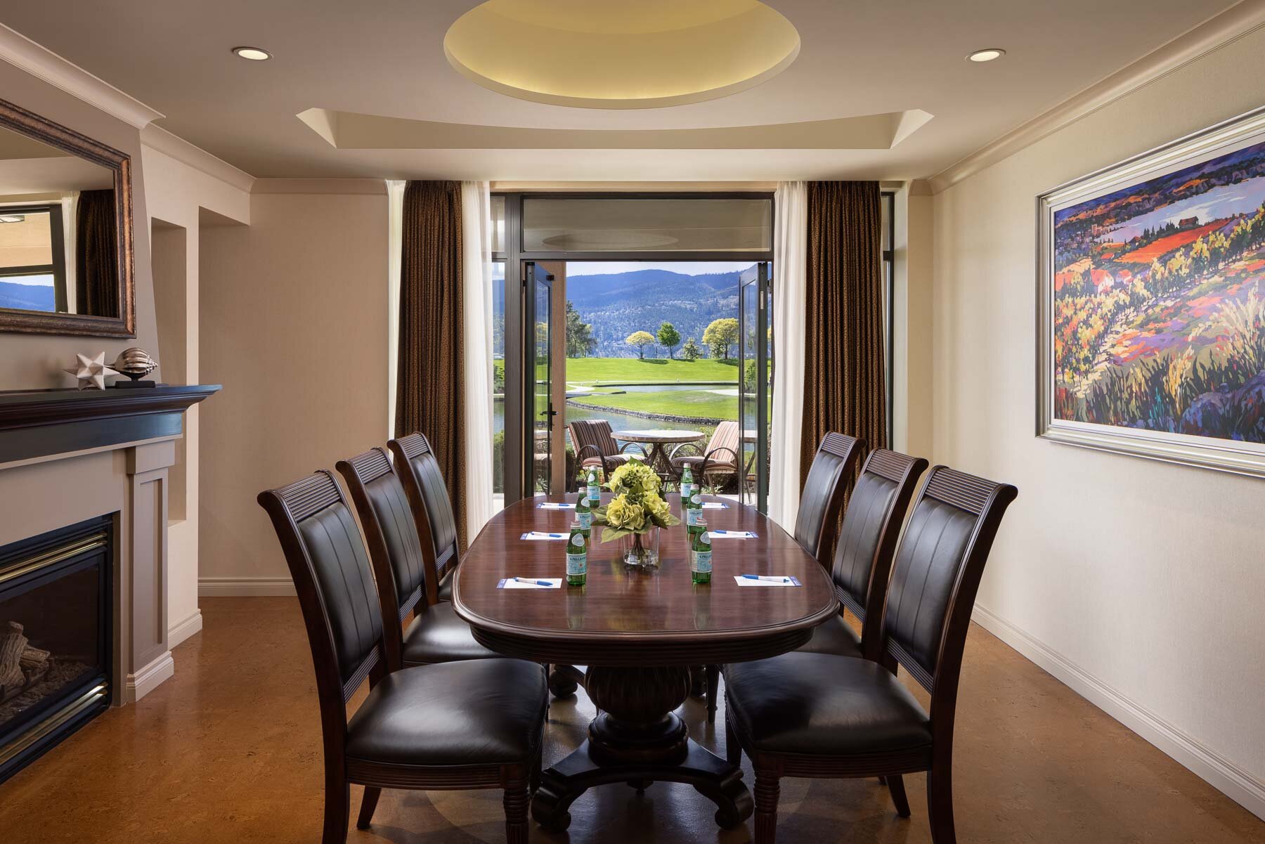 the-royal-kelowna-3-bed-suite-premium-dining-room.jpg